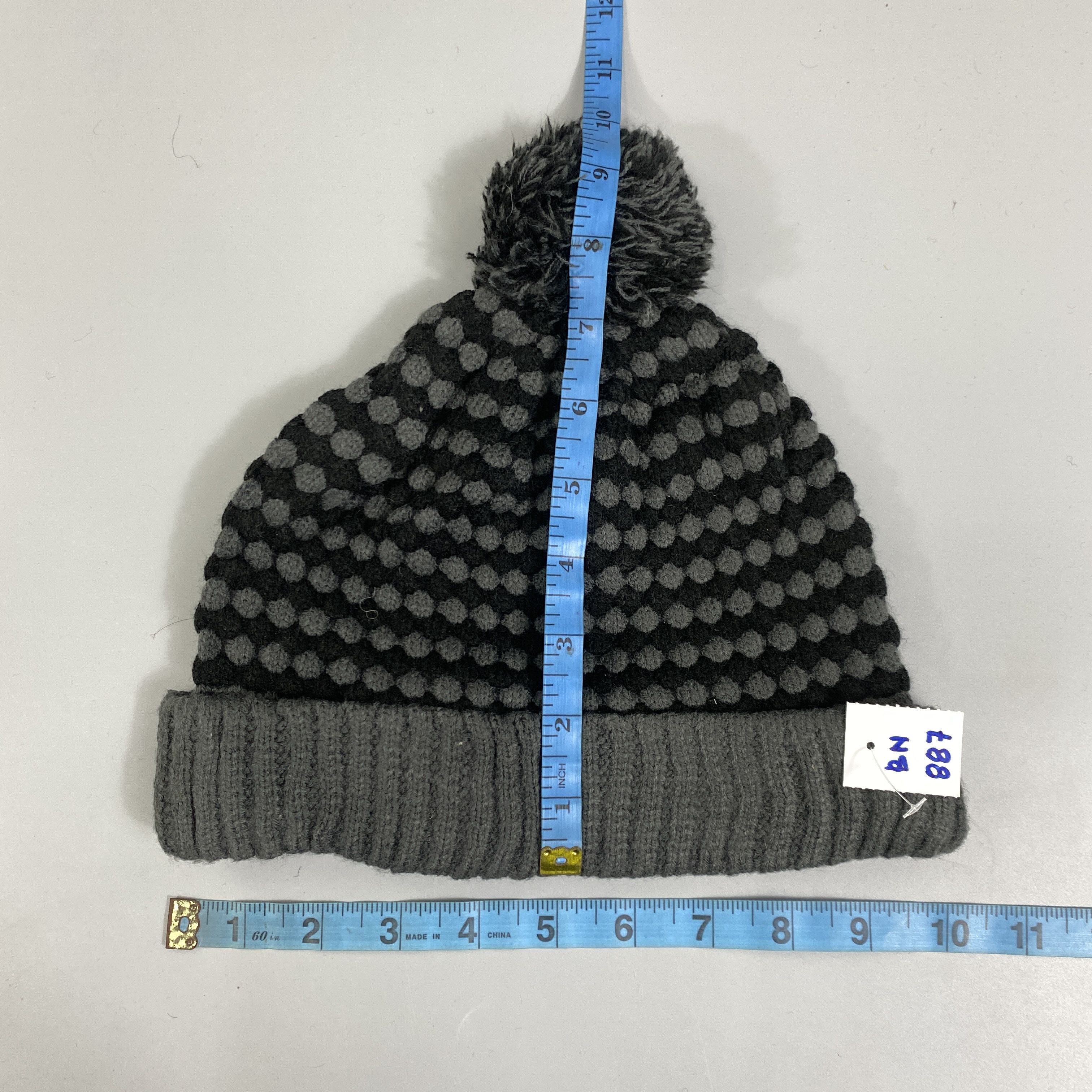 Japanese Brand Japanese Brand Knitted Beanie With PomPom -BN887 Size ONE SIZE - 5 Thumbnail