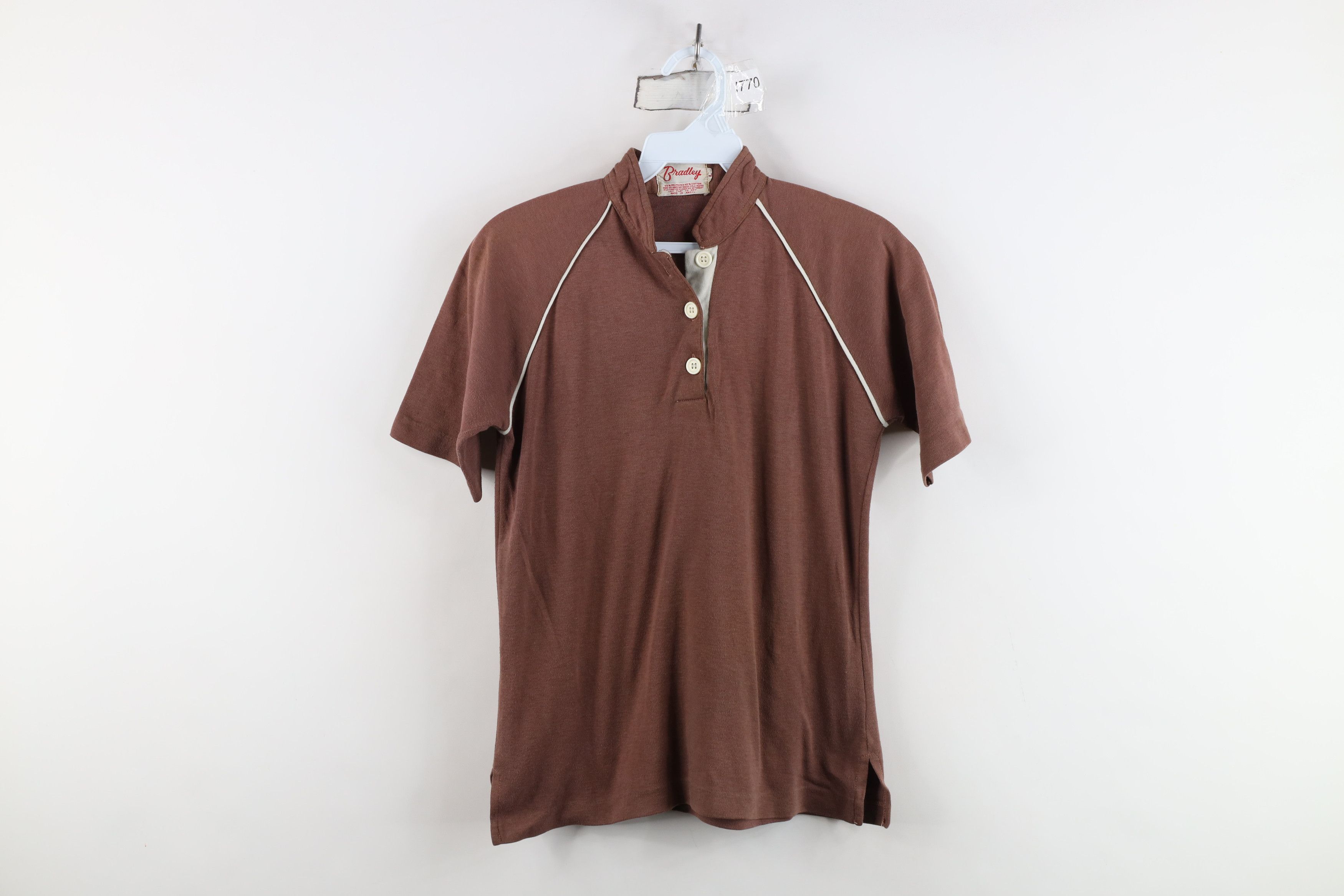 Vintage Vintage 70s Streetwear Distressed Blank Henley T-Shirt Brown Size L / US 10 / IT 46 - 1 Thumbnail