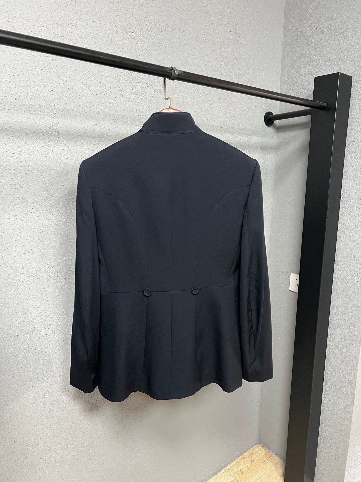 Dior Dior Wool Suit in Size 46 Size US S / EU 44-46 / 1 - 1 Preview