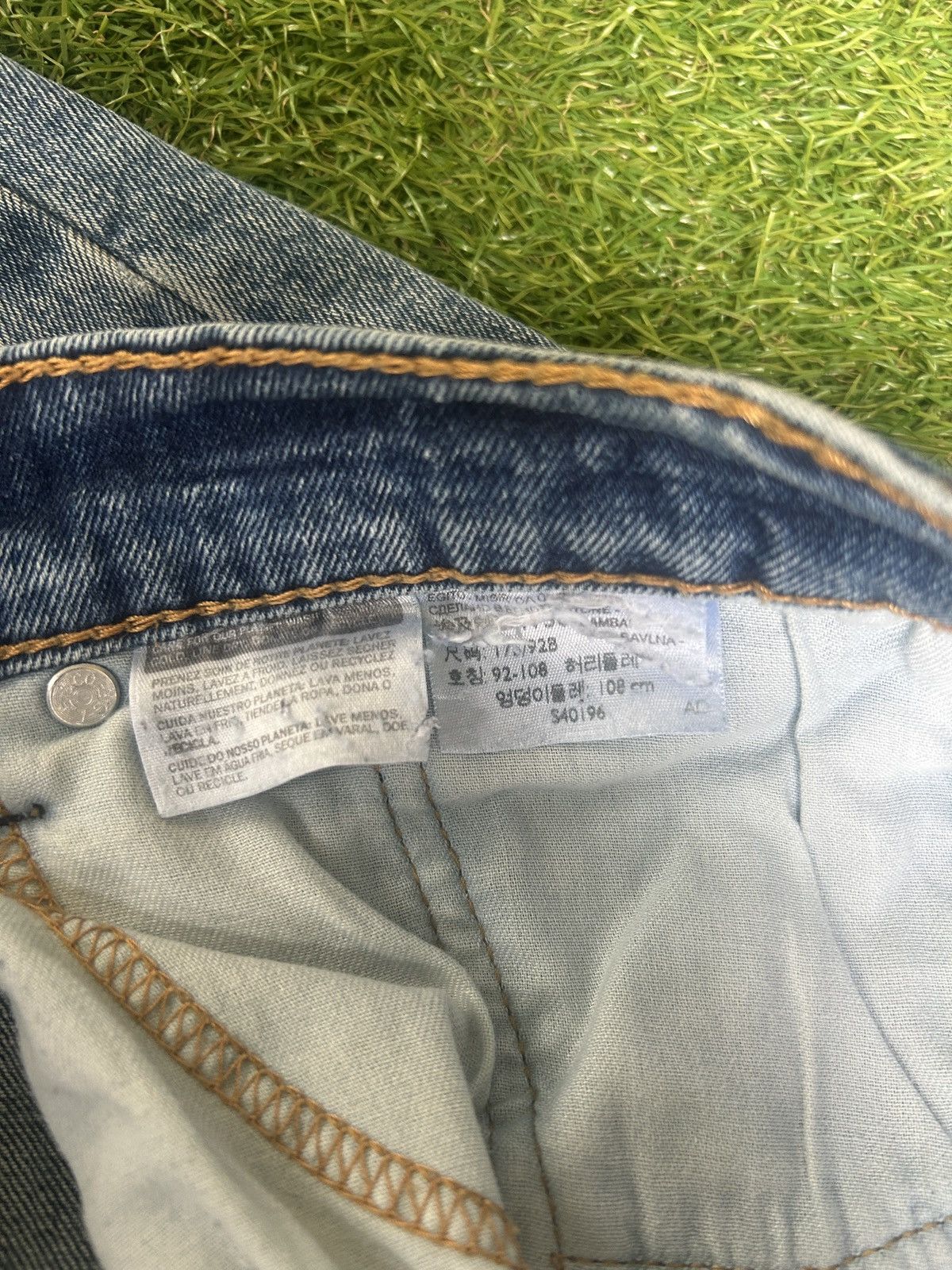 Levi's Vintage Levi’s 501 Original Fit Jeans Size US 36 / EU 52 - 3 Thumbnail