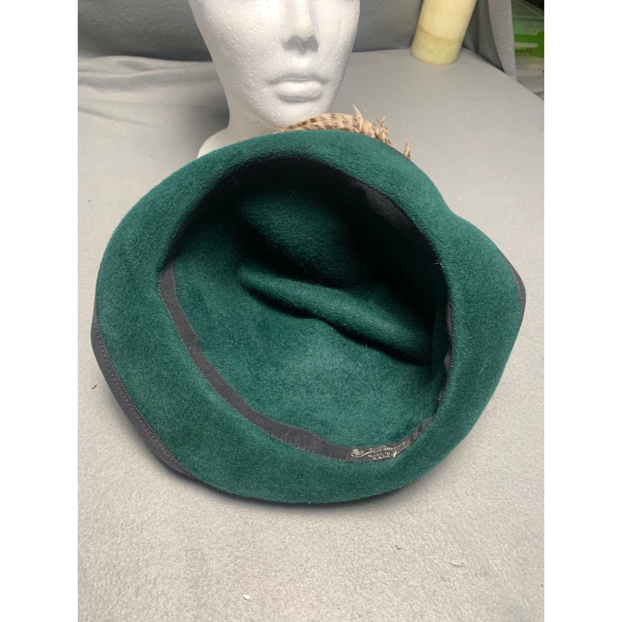 Vintage Tyrolean Green Felt Fedora Hat With Feather & Button Accents Size ONE SIZE - 8 Thumbnail
