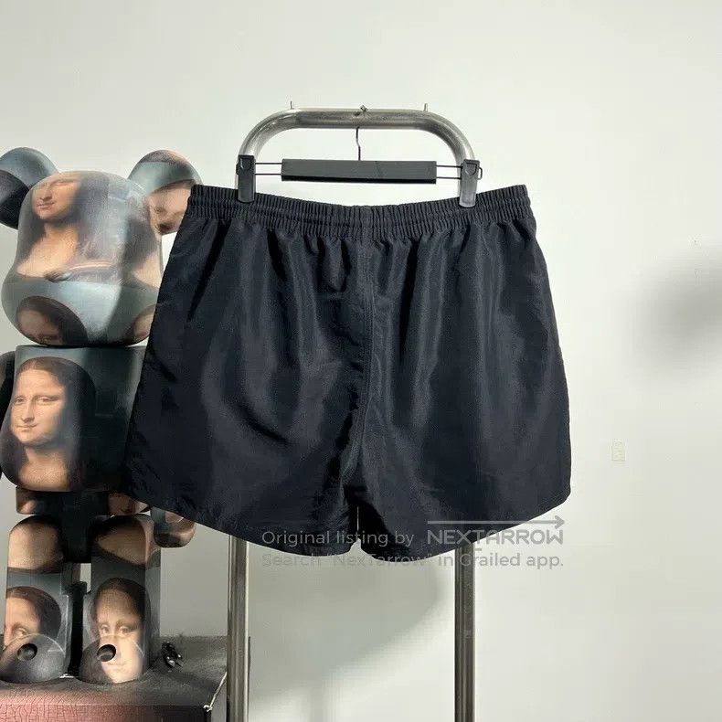 Balenciaga Balenciaga size L Embroidered Shorts Size US 27 - 2 Thumbnail