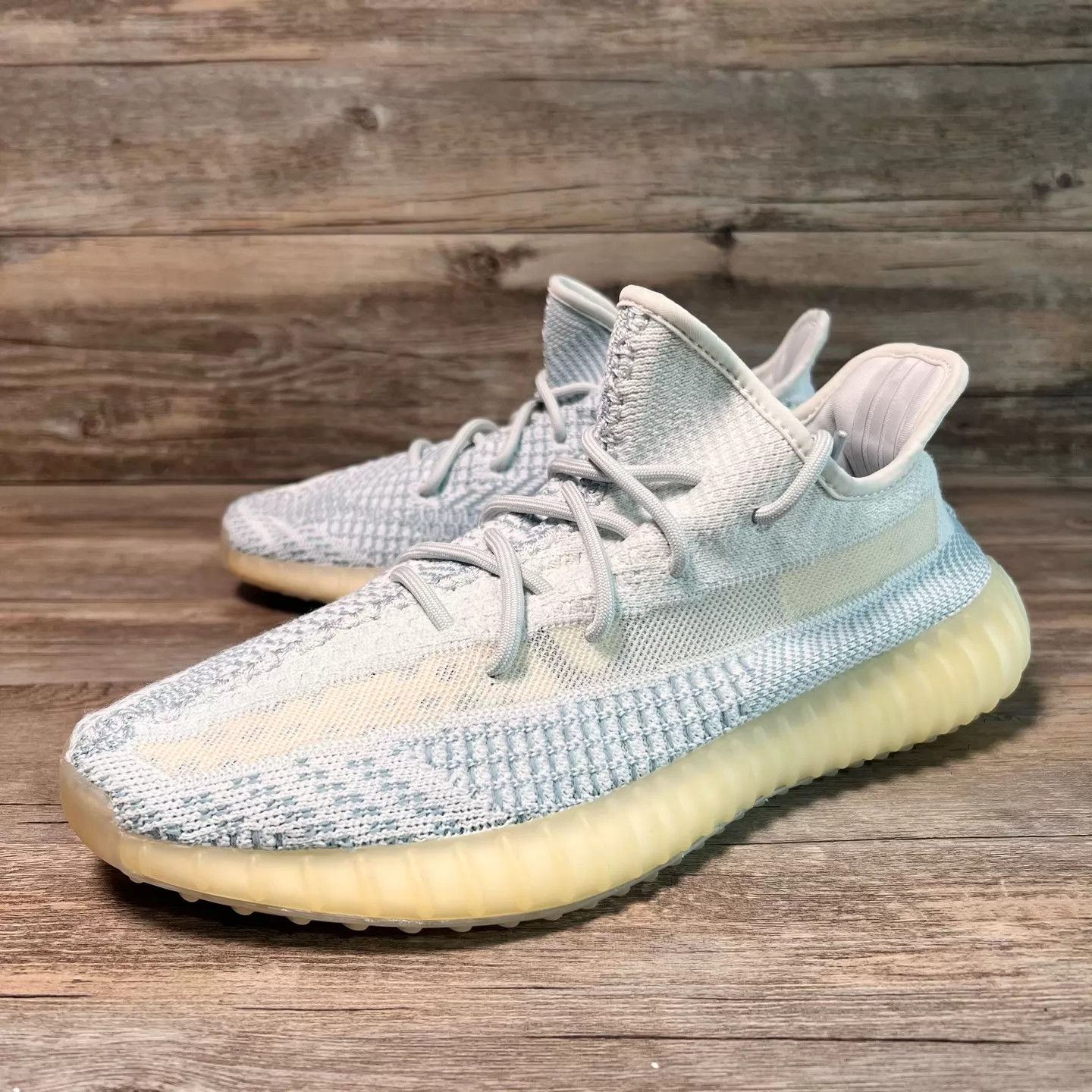 Adidas adidas Yeezy 350 V2 Cloud White/Ice Blue FW3043 44 (97 New) Size US 10 / EU 43 - 1 Thumbnail
