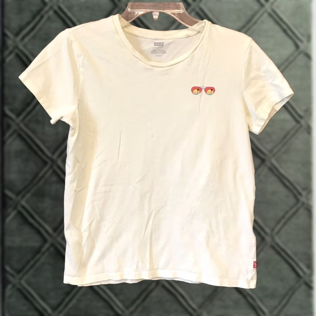 Levi's Levi's Shirt Juniors White T-Shirt Sunglasses Beach Casual Short Sleeve Crew Neck 661 Small Womens Men? Size S / US 4 / IT 40 - 1 Thumbnail