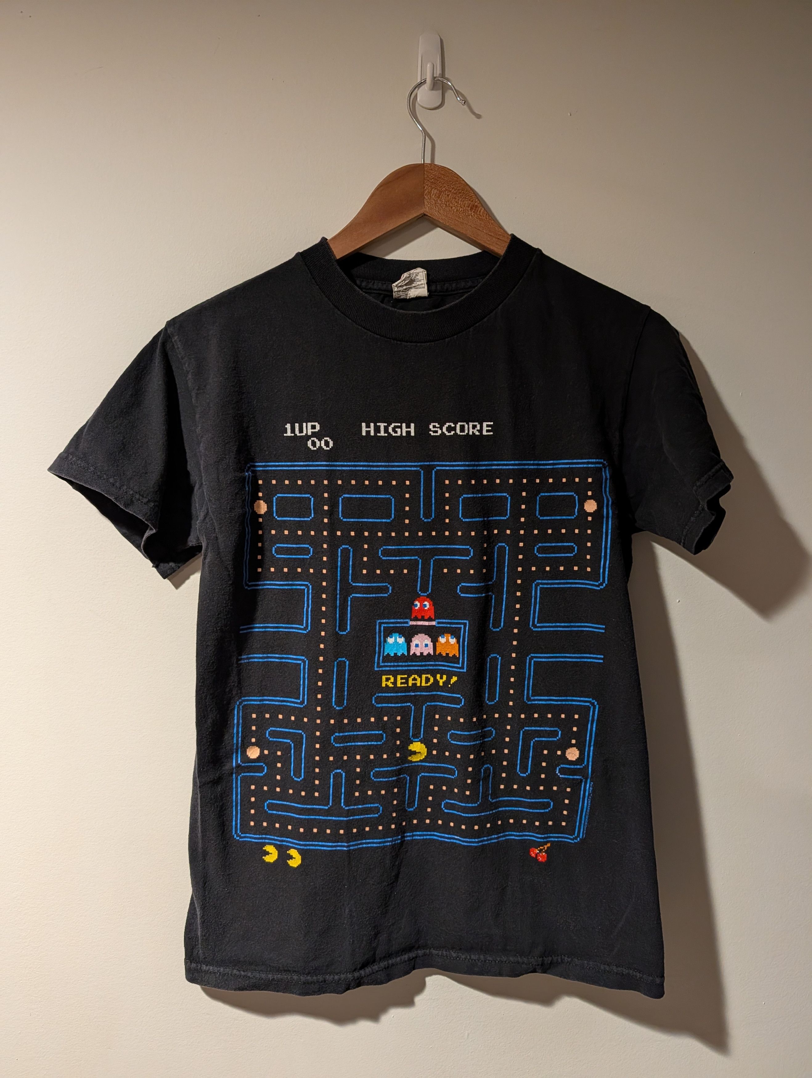 Playstation Vintage 2009 Pac-Man Video Game Maze Black Small T-Shirt Size US S / EU 44-46 / 1 - 1 Thumbnail