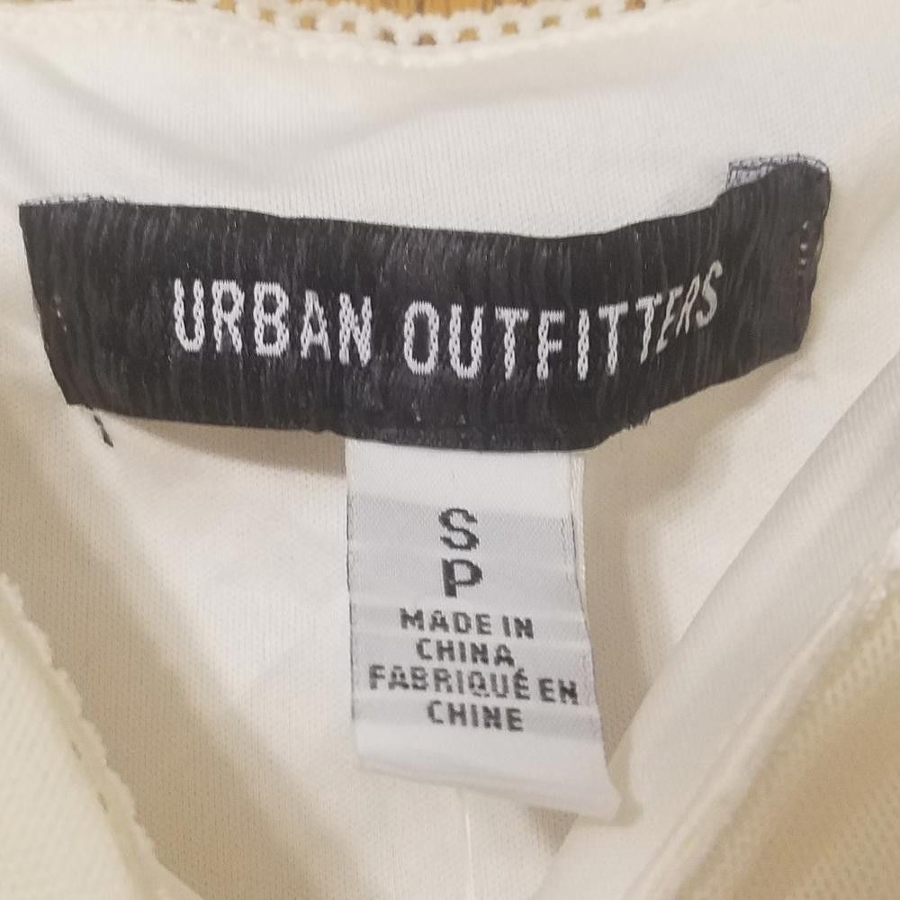 Urban Outfitters NWT Urban Outfitters Top Size Small Size S / US 4 / IT 40 - 3 Thumbnail