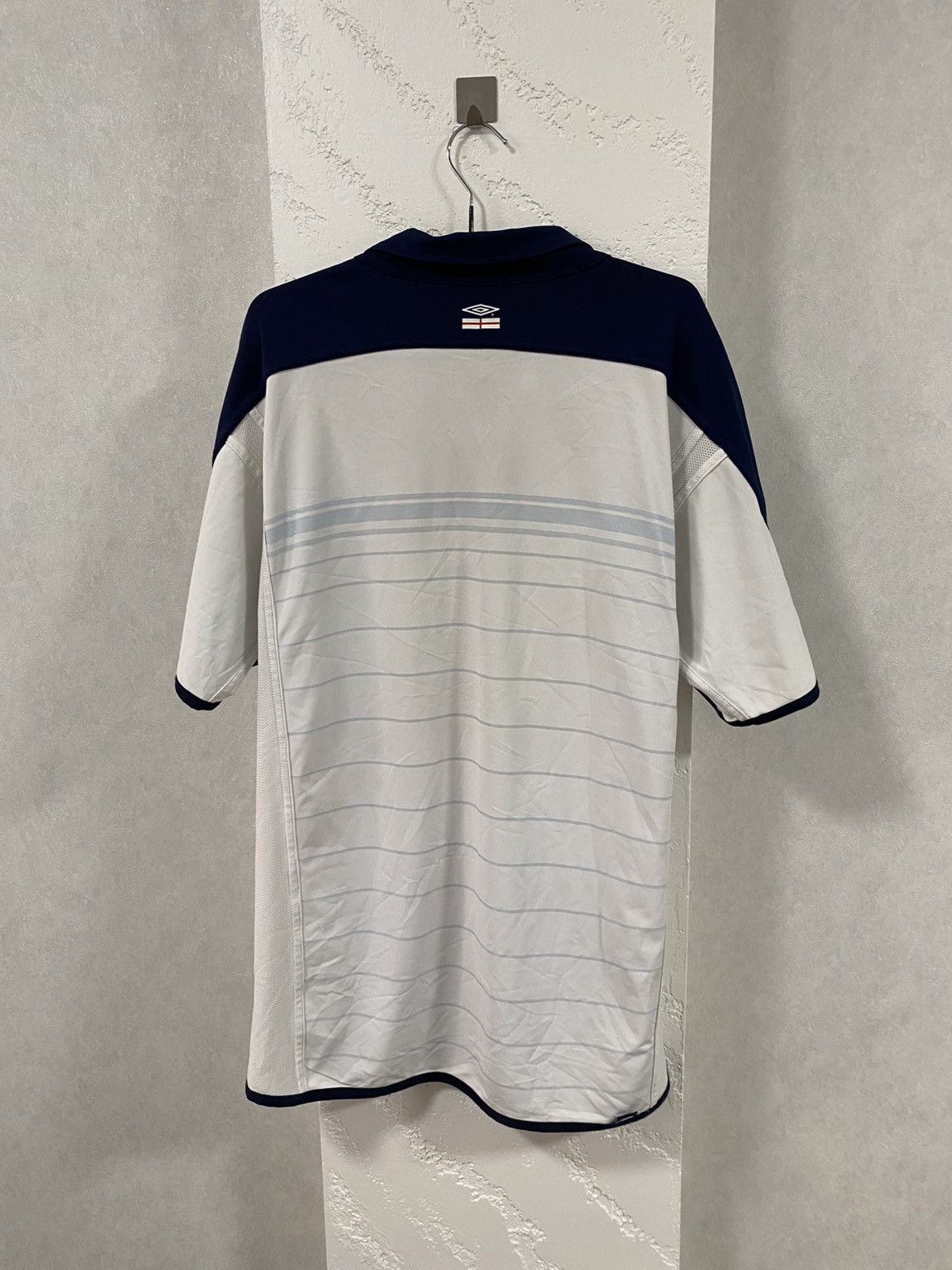 Umbro Umbro England 2003 Double Side Soccer Jersey Beckham Style L Size US L / EU 52-54 / 3 - 20 Thumbnail
