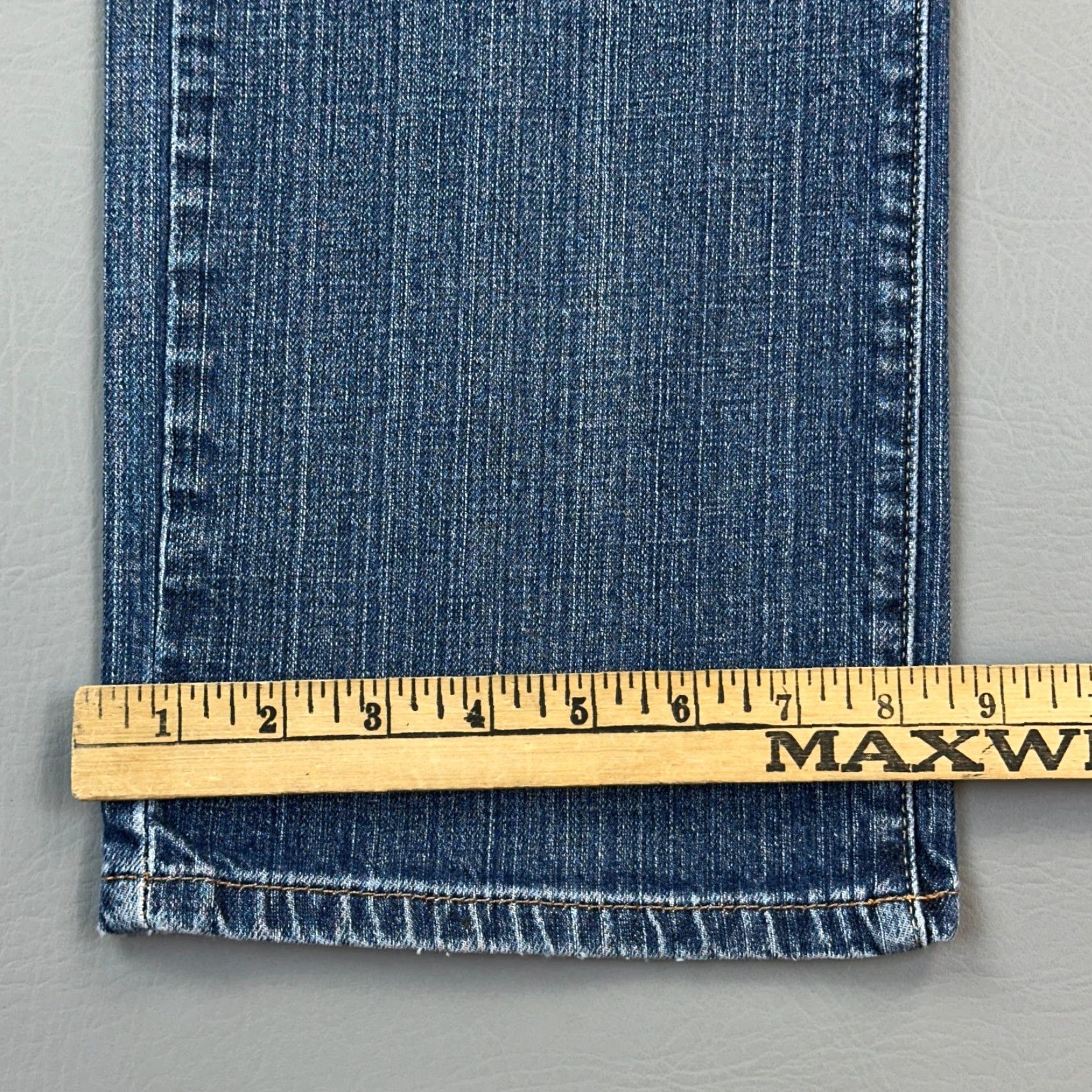Lucky Brand Lucky Brand 221 Jeans Mens 36x31 Denim Button Fly Straight 5-Pocket Classic Casual Blue 36x31 Mens Denim Jeans Size US 36 / EU 52 - 6 Thumbnail