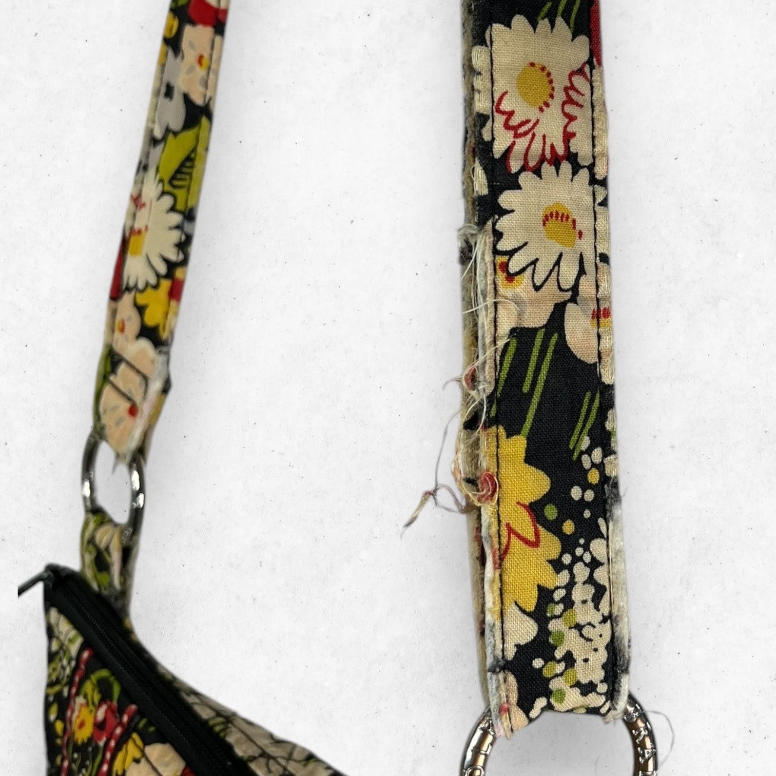 Vera Bradley Vera Bradley Retired Poppy Fields Crossbody Zip DAMAGED! Size ONE SIZE - 5 Thumbnail