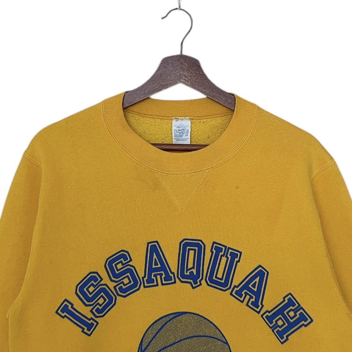 Vintage Vintage Team Issaquah Basketball Sweatshirt 1990s Size US S / EU 44-46 / 1 - 7 Thumbnail