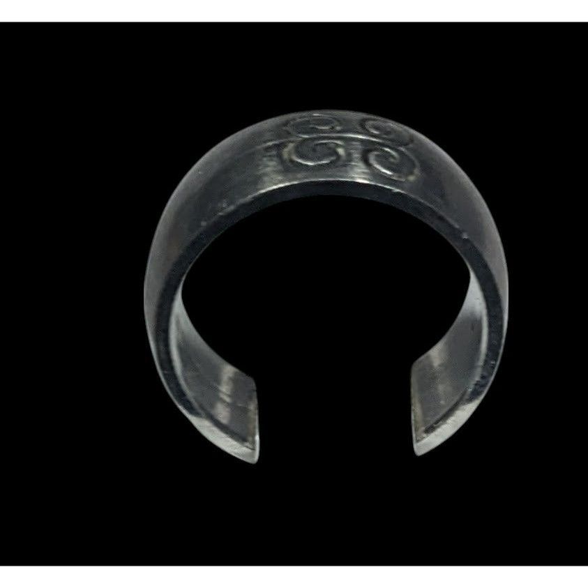 Other Vintage Floral Engraved Silver Tone Wide Band Ring Size 6 Size ONE SIZE - 11 Thumbnail
