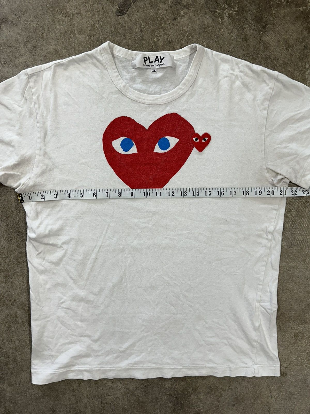 Comme des Garcons Comme Des Garçons Heart Logo T-Shirt Size US L / EU 52-54 / 3 - 9 Thumbnail