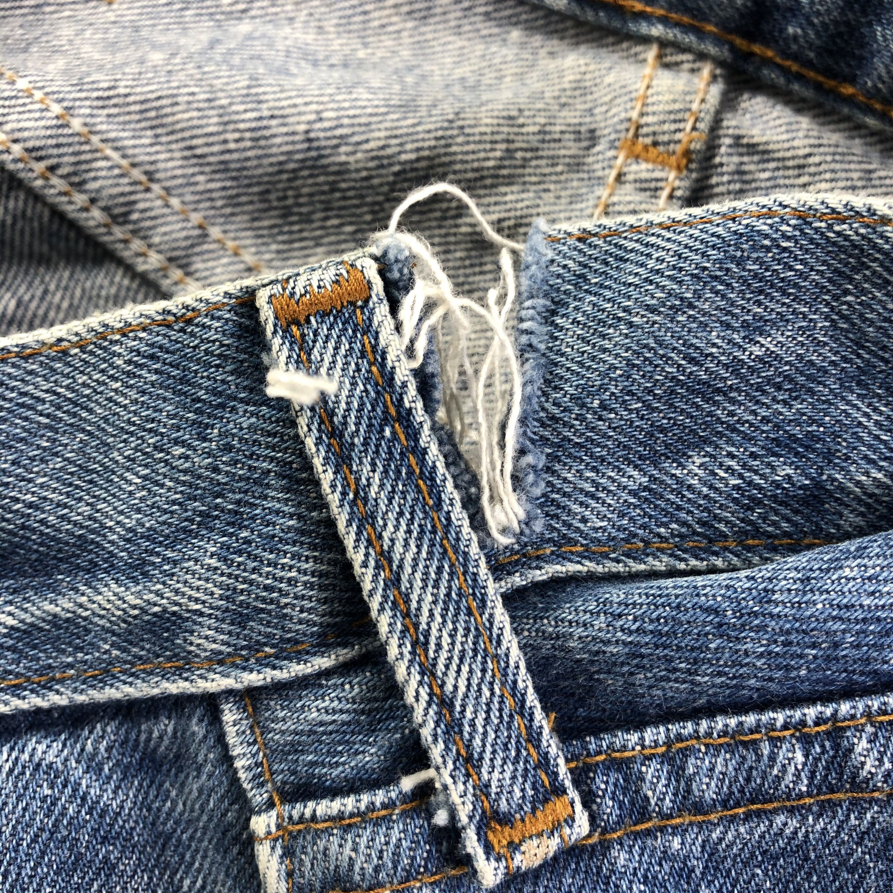 Levi's Vintage Levis 502 Jeans Medium Wash Denim KJ1661 Size US 27 - 8 Thumbnail