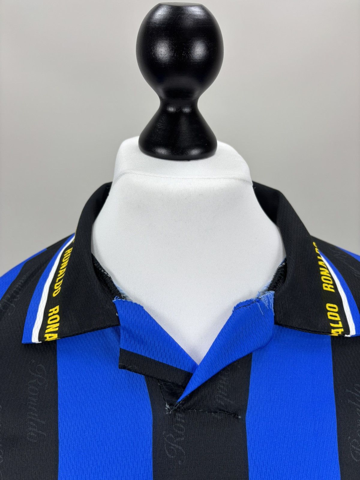 Other Mens t shirt Inter Milan Ronaldo Size L Color Blue Size US L / EU 52-54 / 3 - 5 Thumbnail