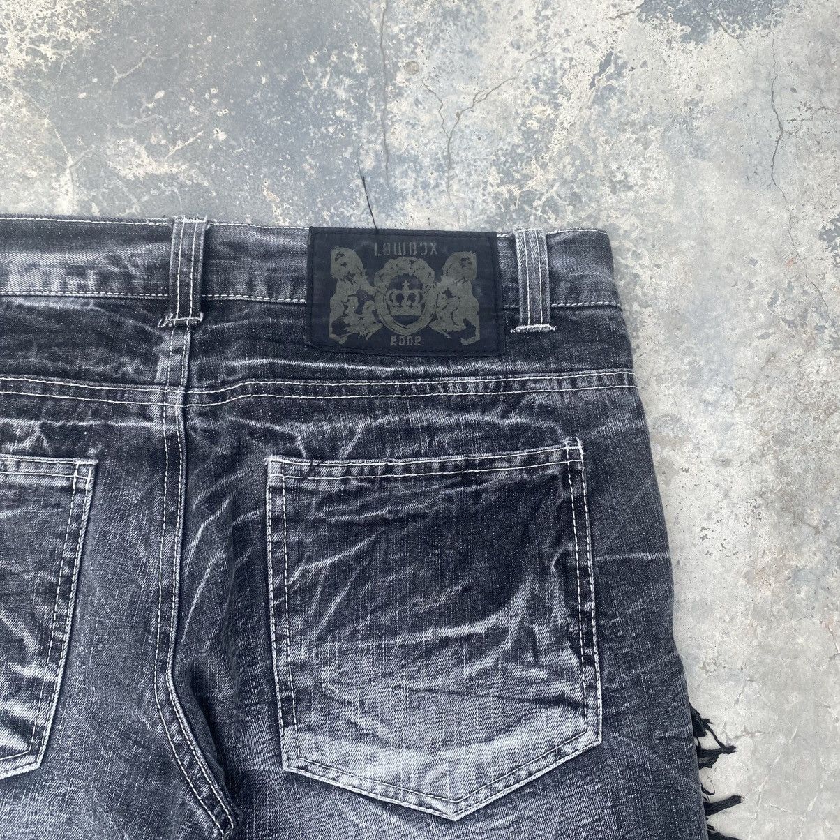 LOWBOX LOWBOX Distressed Wolf Crop Jeans Size US 30 / EU 46 - 8 Thumbnail
