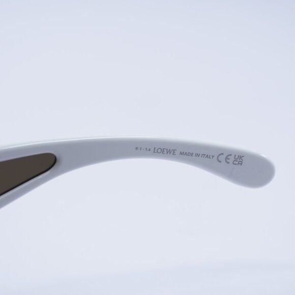Loewe Loewe LW40131I 25G Sunglasses White Shield Frame, Brown Size ONE SIZE - 7 Thumbnail