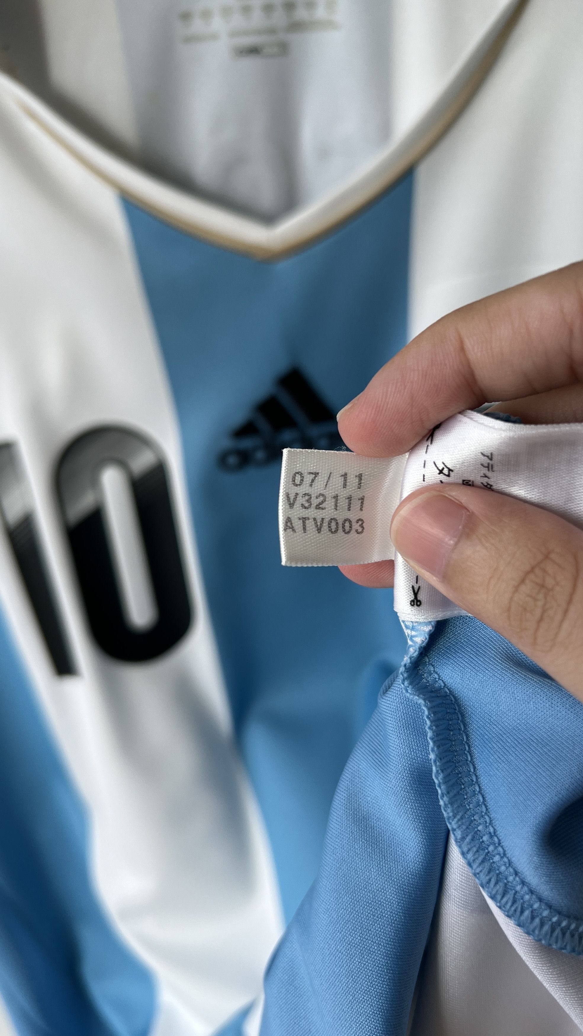 Adidas (M) Argentina 2011-13 Home Shirt Messi #10 Kit Size US M / EU 48-50 / 2 - 4 Thumbnail