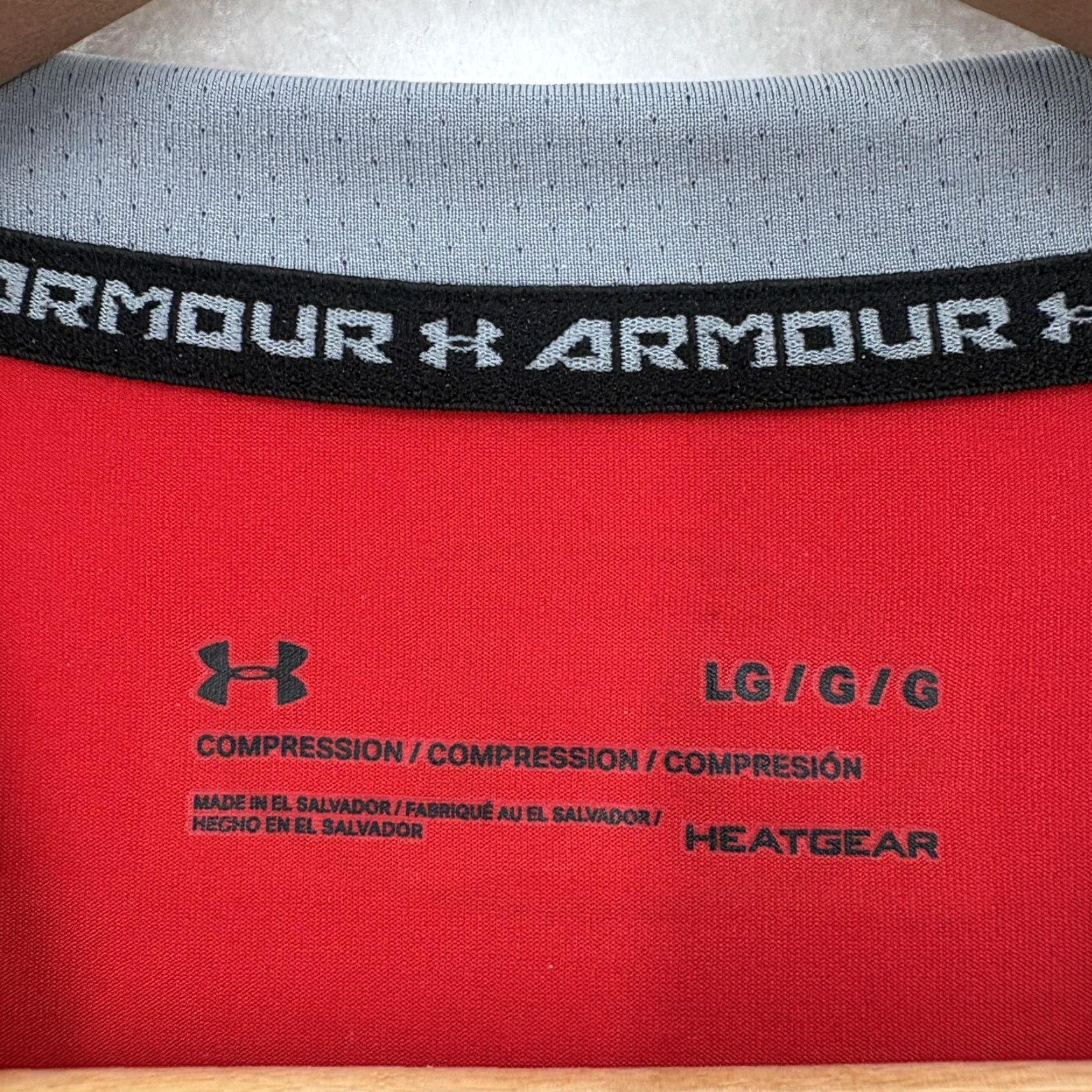 Under Armour Under Armour HeatGear Shirt Mens L Red Short Sleeve Compression Gym & Training Shirt Size US L / EU 52-54 / 3 - 3 Thumbnail