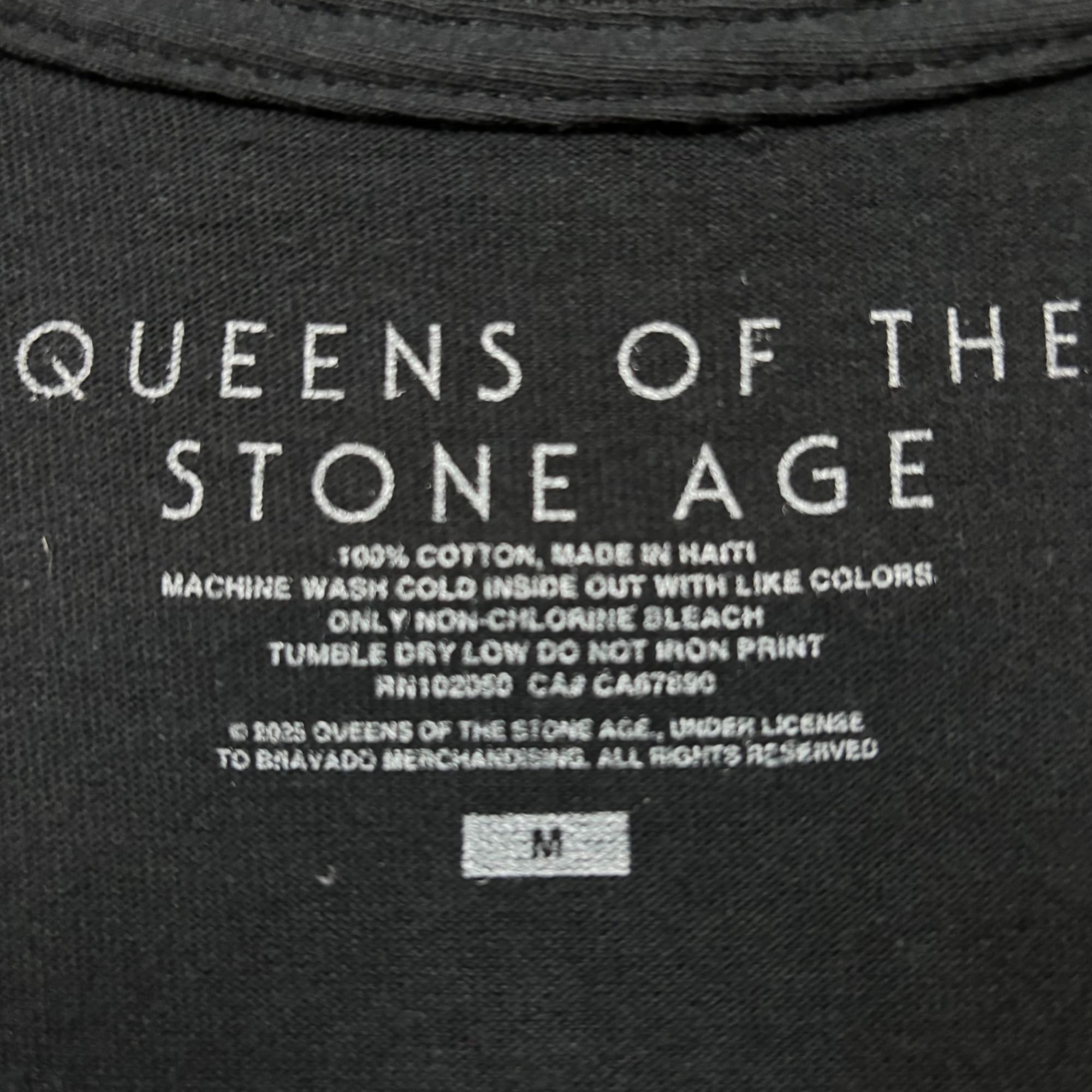 Band Tees Queens of the Stone Age Viper Knife Rock Band Tee M Size US M / EU 48-50 / 2 - 4 Thumbnail