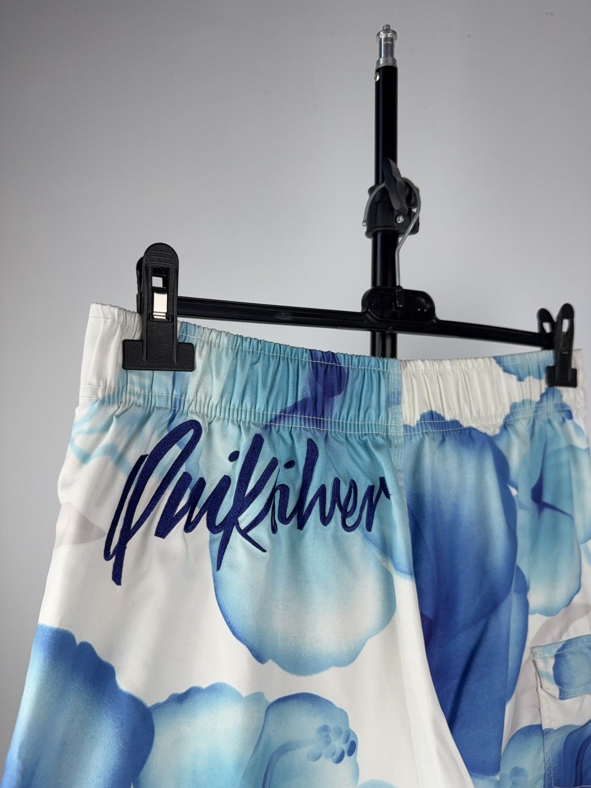 Quiksilver Quiksilver Hibiscus Floral Board Shorts Blue White S Size US 31 - 7 Thumbnail
