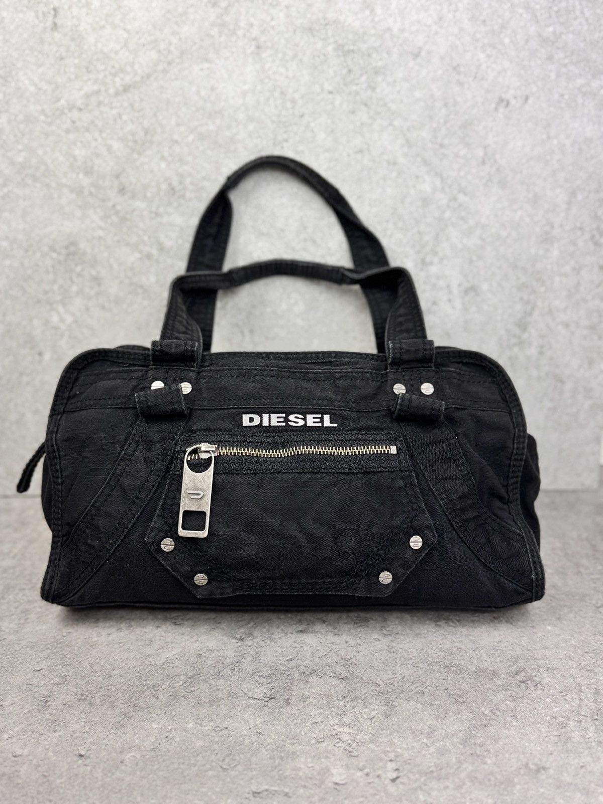 Bowling Canvas Shoulder Bag - Avant Garde Handbag in Black, Women's