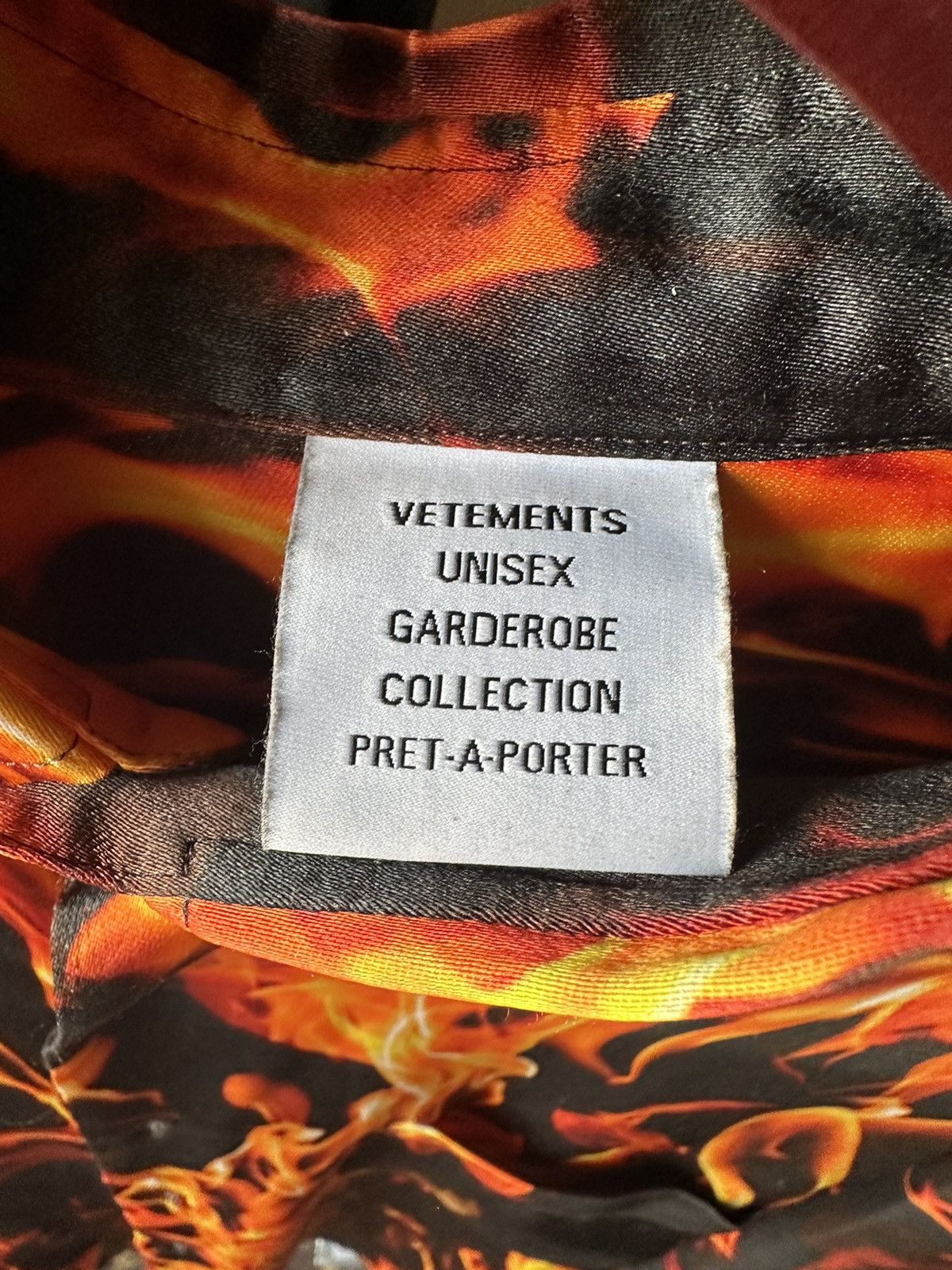 Vetements Vetements - fire print Size US S / EU 44-46 / 1 - 5 Thumbnail