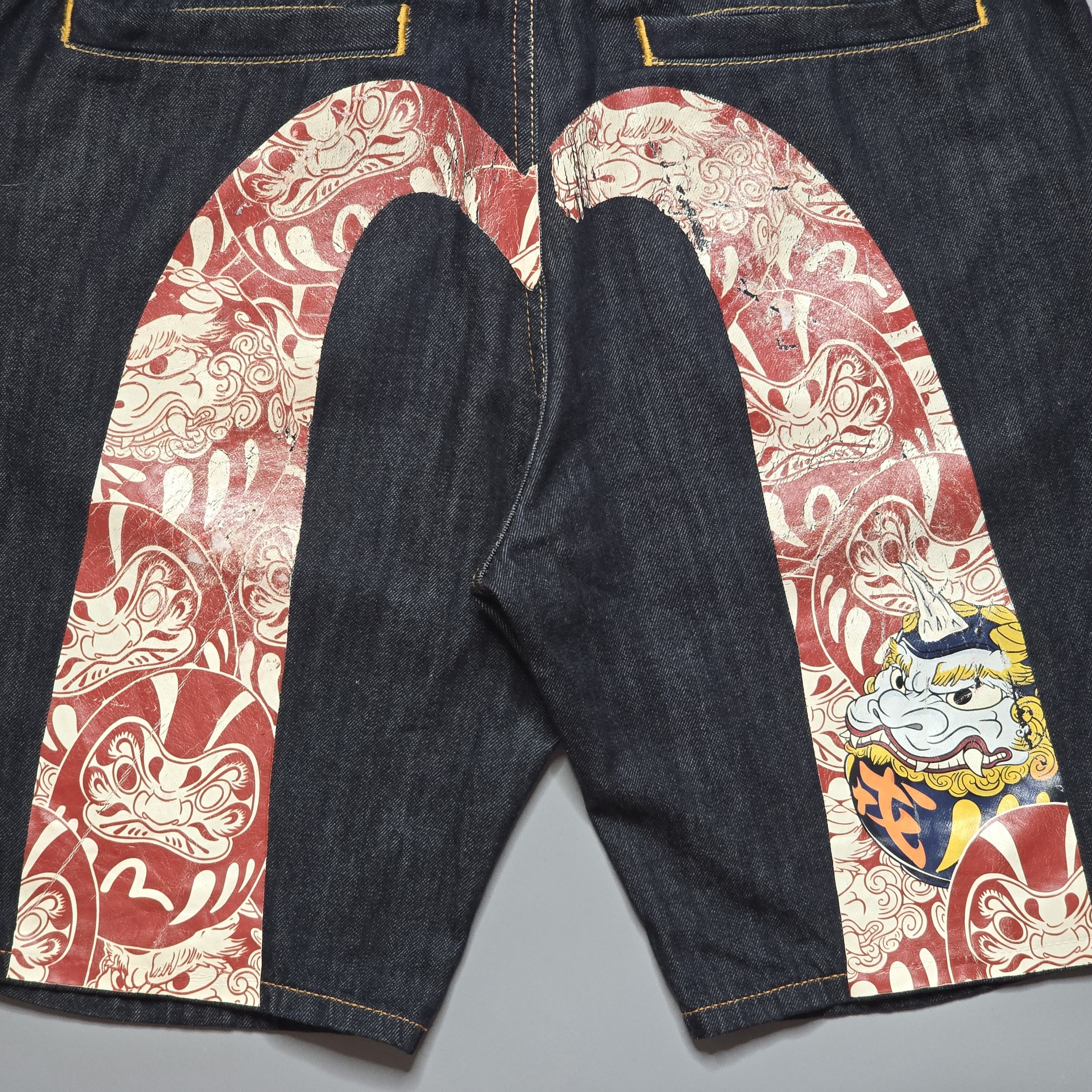 Evisu Evisu - Daruma Buddies Daicock Print Denim Shorts Size US 32 / EU 48 - 9 Thumbnail