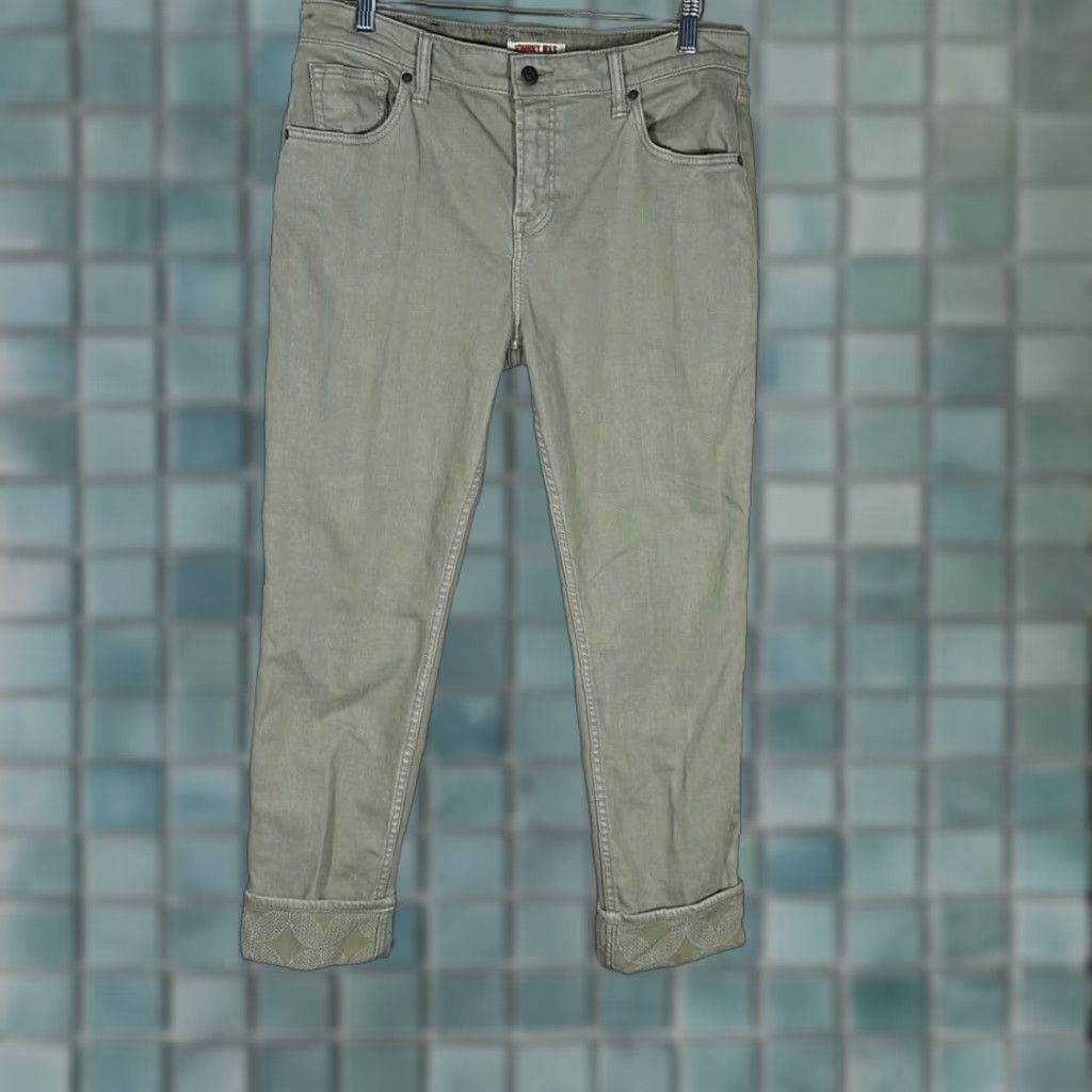 Johnny Was Johnny Was Catalina Boyfriend Women’s Oil Green Jeans Embellished Cuffs size 28 Size 28" / US 6 / IT 42 - 1 Thumbnail