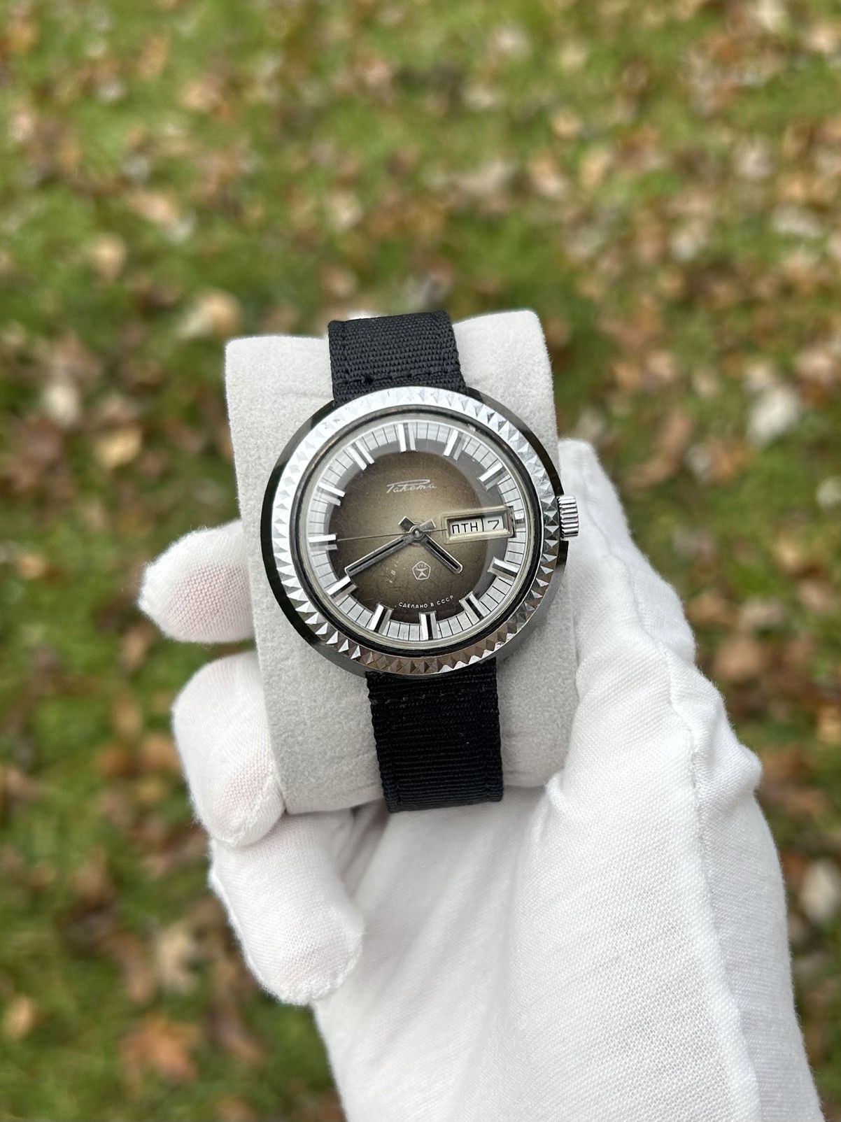 Vintage Vintage Raketa Watch Made In USSR Soviet Mechanical 1980s Size ONE SIZE - 2 Thumbnail