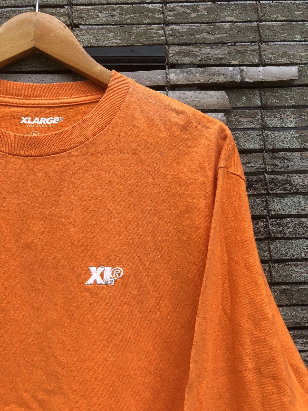 Xlarge Xlarge X Anwar Carrots Spellout Backhit L/S Tshirt Size US M / EU 48-50 / 2 - 10 Thumbnail