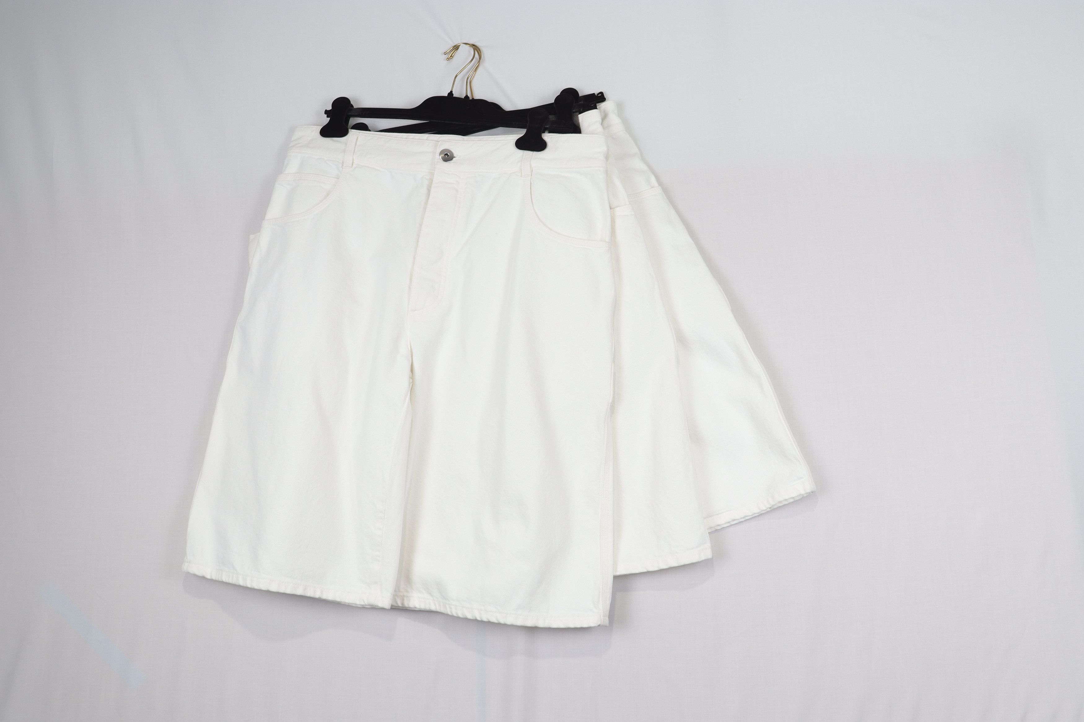 Bottega Veneta o1rshd11223 White Cargo Shorts Size US 36 / EU 52 - 15 Thumbnail