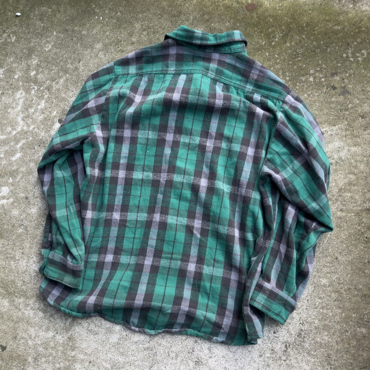 Vintage Thrashed Faded Distressed Plaid Flannel Shirt ERD Grunge Size US XL / EU 56 / 4 - 7 Thumbnail