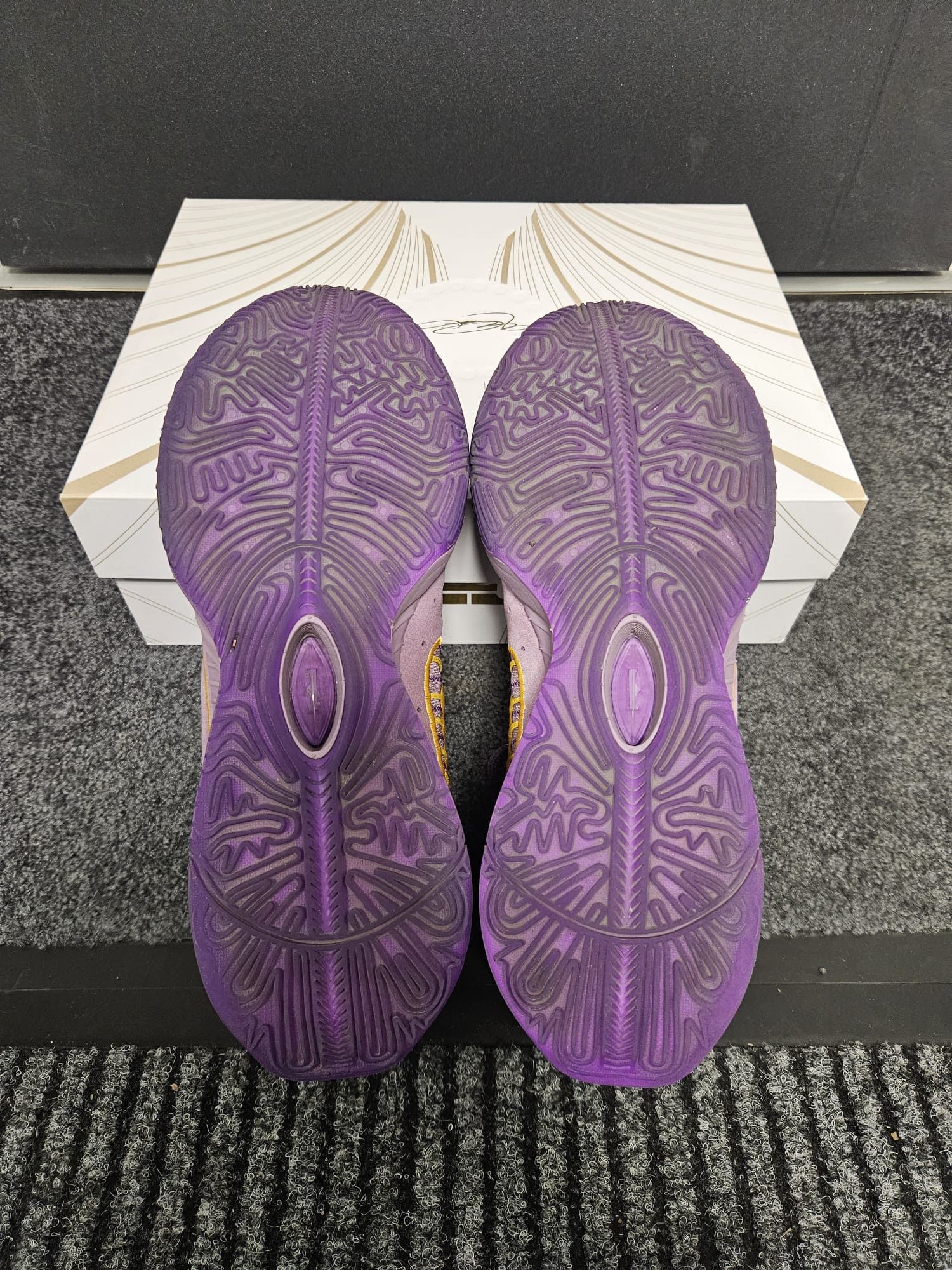 Nike Nike LeBron 21 Purple Rain Size US 13 / EU 46 - 7 Thumbnail
