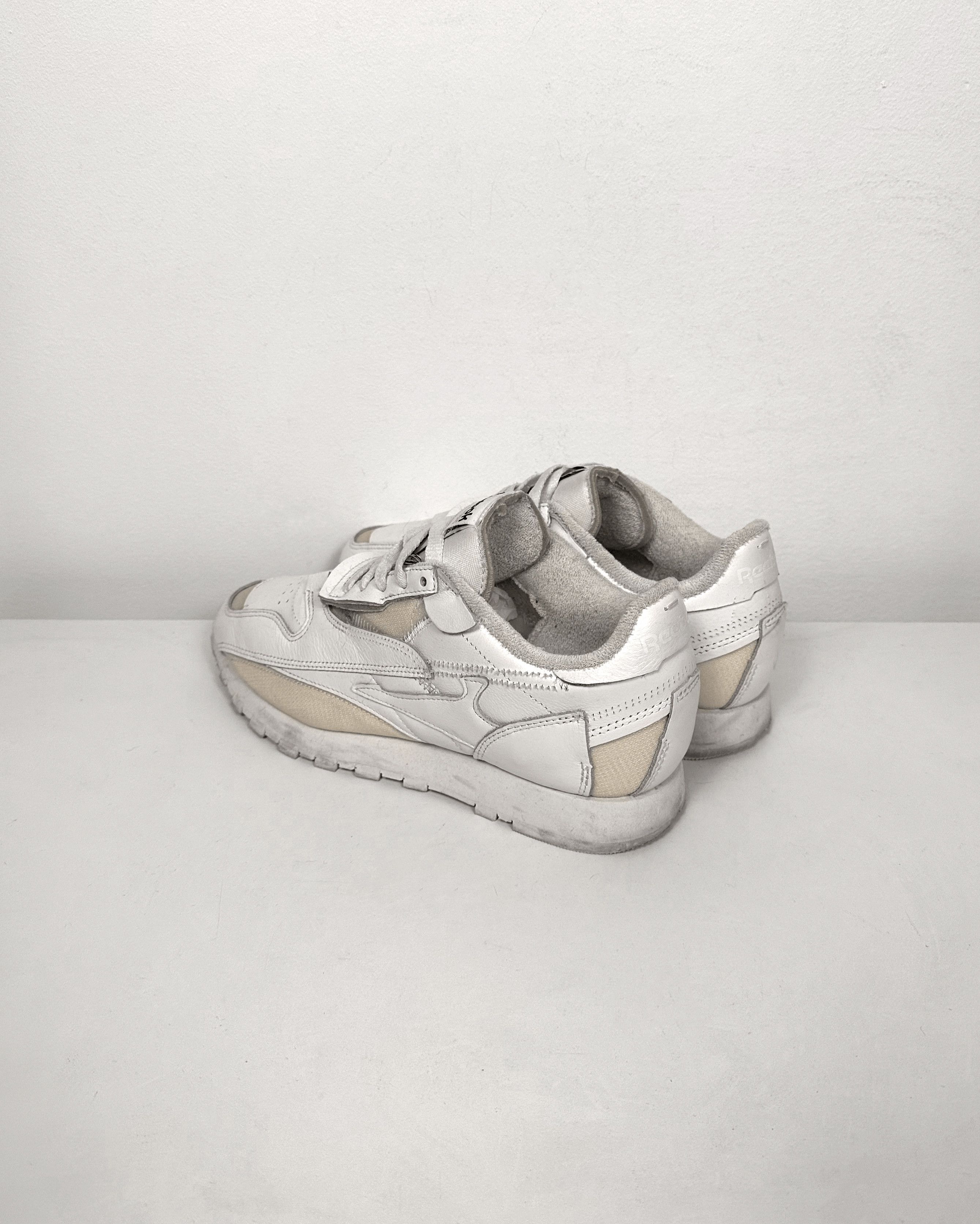 Maison Margiela × Reebok Maison Margiela X Reebok Project 0 CL Memory Of V2 Size US 8 / EU 41 - 2 Thumbnail