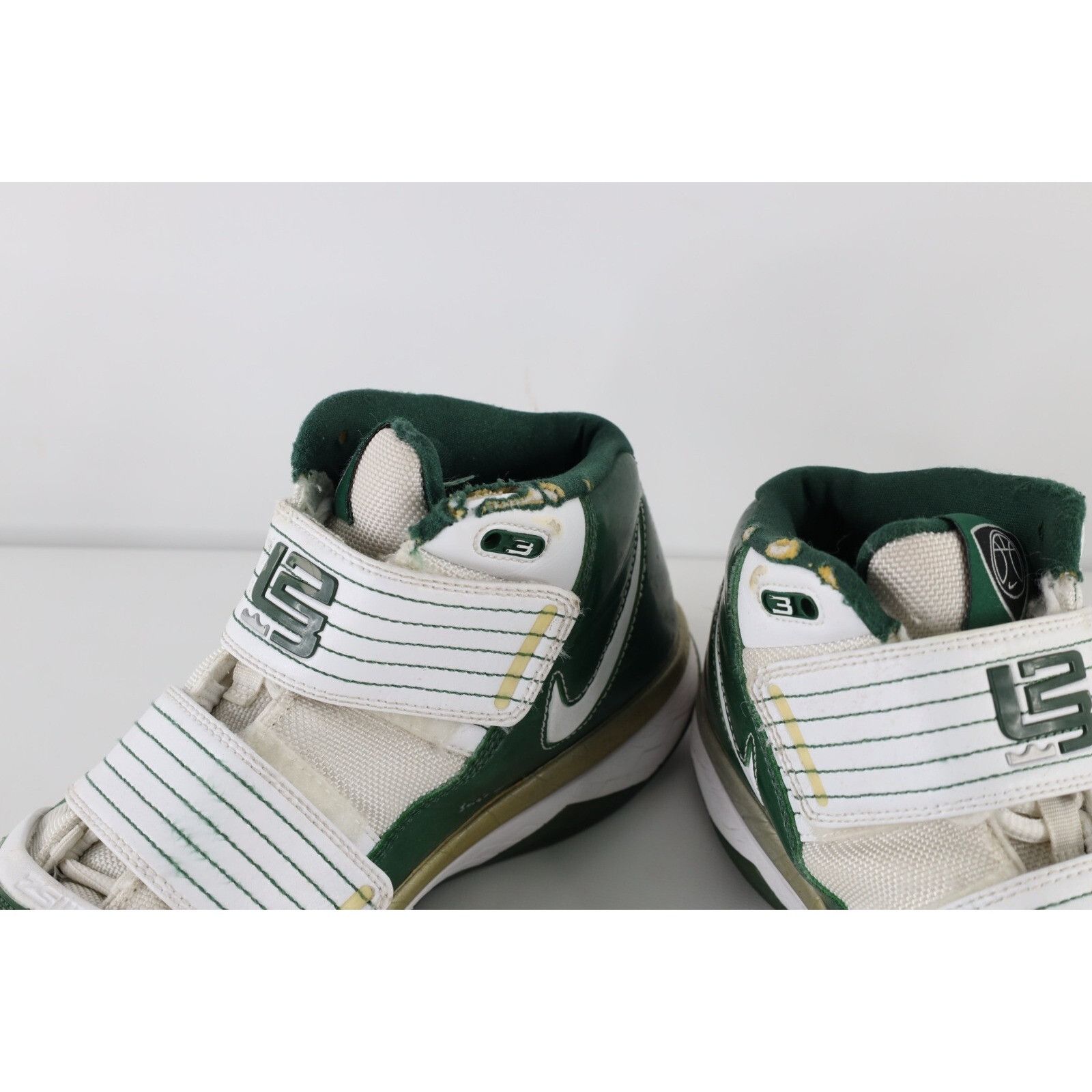 Nike Vintage Nike Lebron James Zoom Soldier III Basketball Shoes Size US 9 / EU 42 - 4 Thumbnail