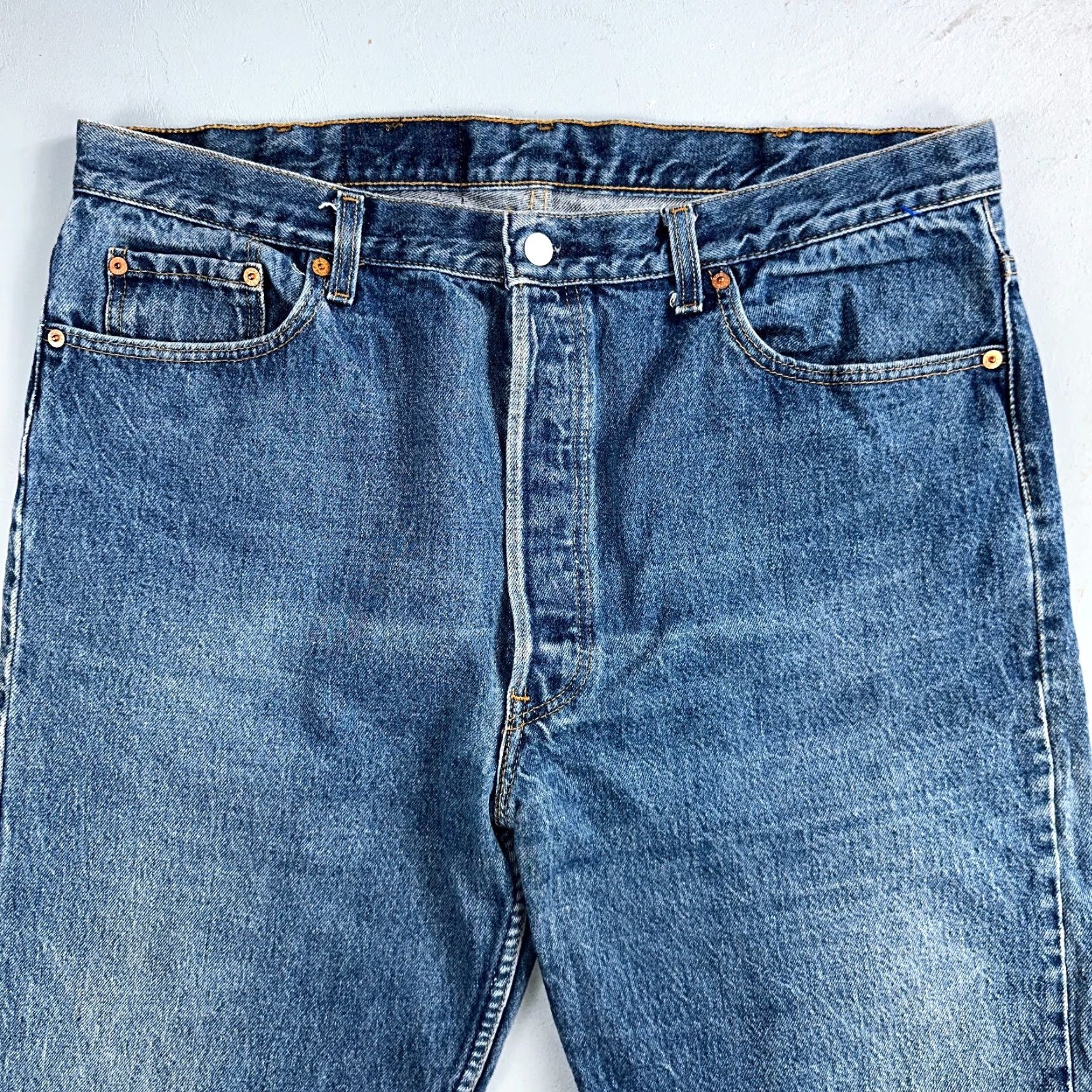 Levi's VINTAGE Levi's 501 Jeans Straight Men Blue 90s USA 40x30 Regular 30 Inseam Classic Mid Rise 10-12 Comfort Button Closure Denim Cotton Size US 40 / EU 56 - 2 Thumbnail