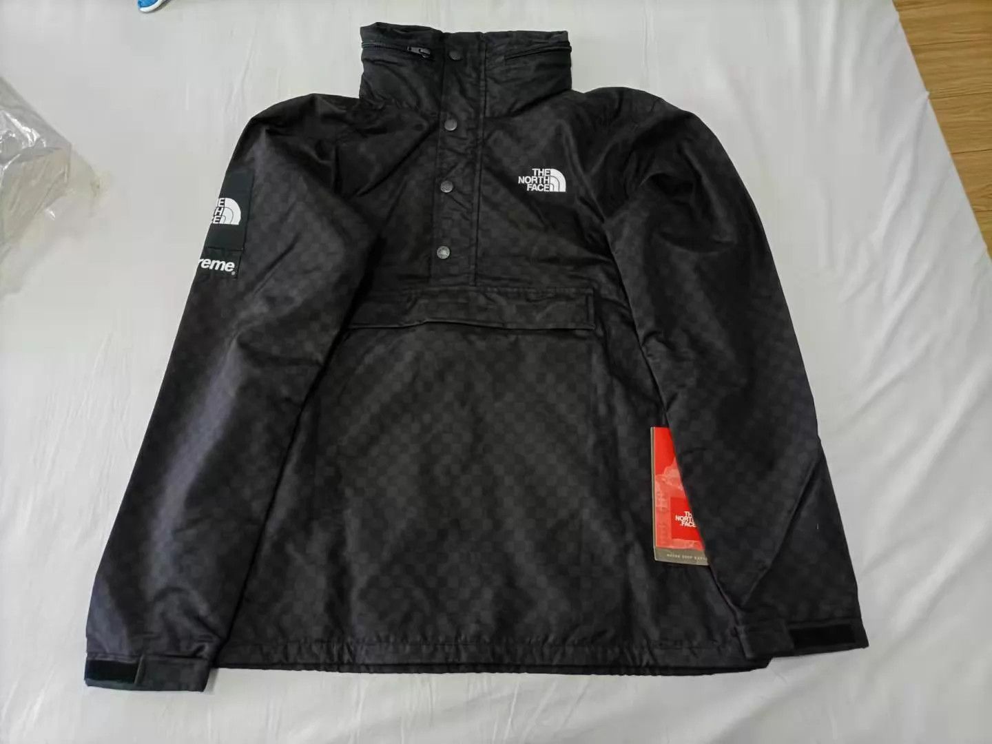 Supreme Rare Supreme TNF 11ss Black Checkered Jacket NWT M Size US M / EU 48-50 / 2 - 1 Thumbnail