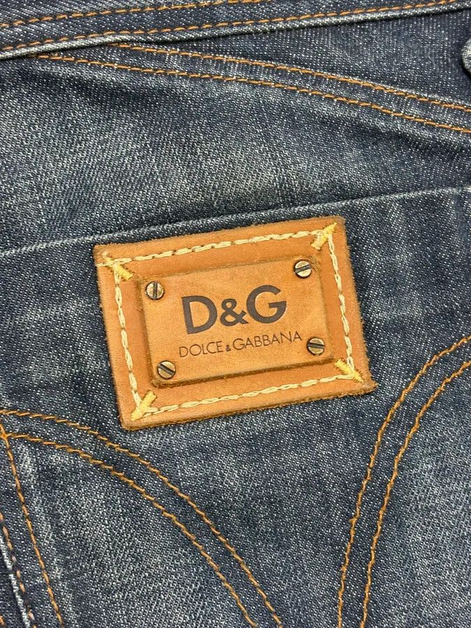 Dolce & Gabbana 2000s Dolce & Gabbana Navy Raw Faded Denim Jeans Size US 32 / EU 48 - 10 Thumbnail