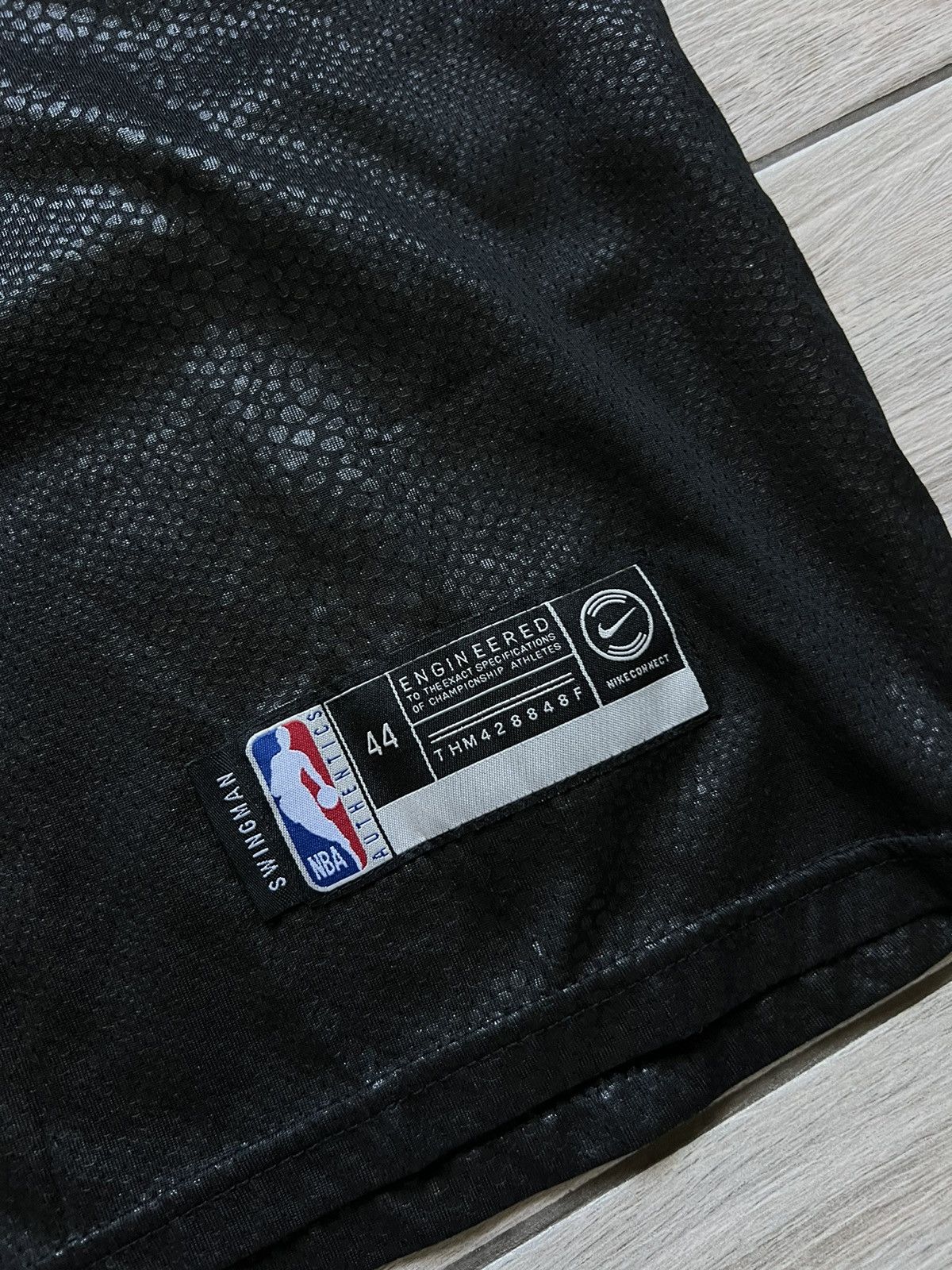 NBA LA LAKERS KOBE BRYANT BLACK BLACK CITY EDITION JERSEY Size US S / EU 44-46 / 1 - 8 Thumbnail