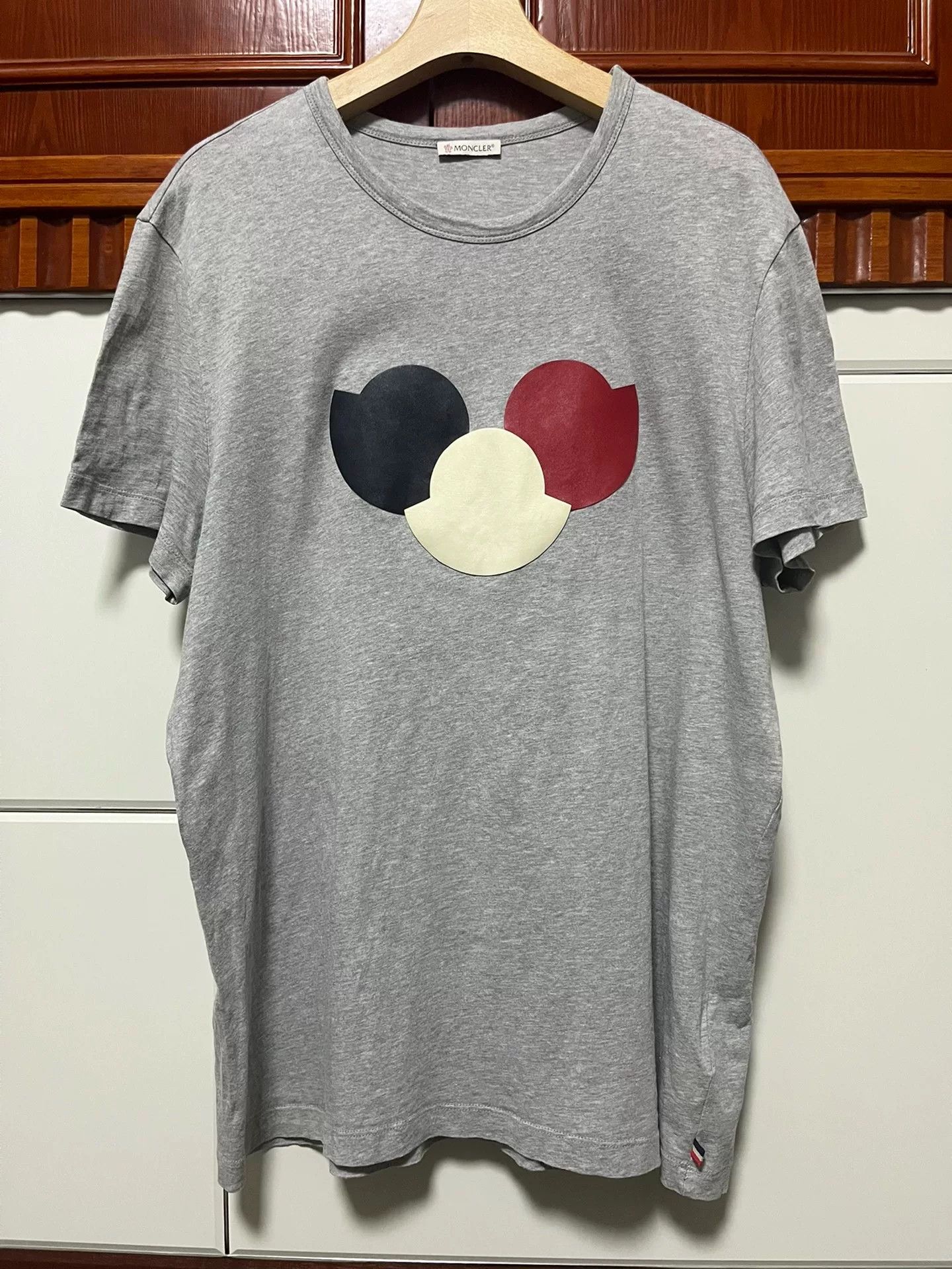 Moncler Moncler Short-Sleeve Logo Patchwork T-Shirt Size US XL / EU 56 / 4 - 1 Thumbnail