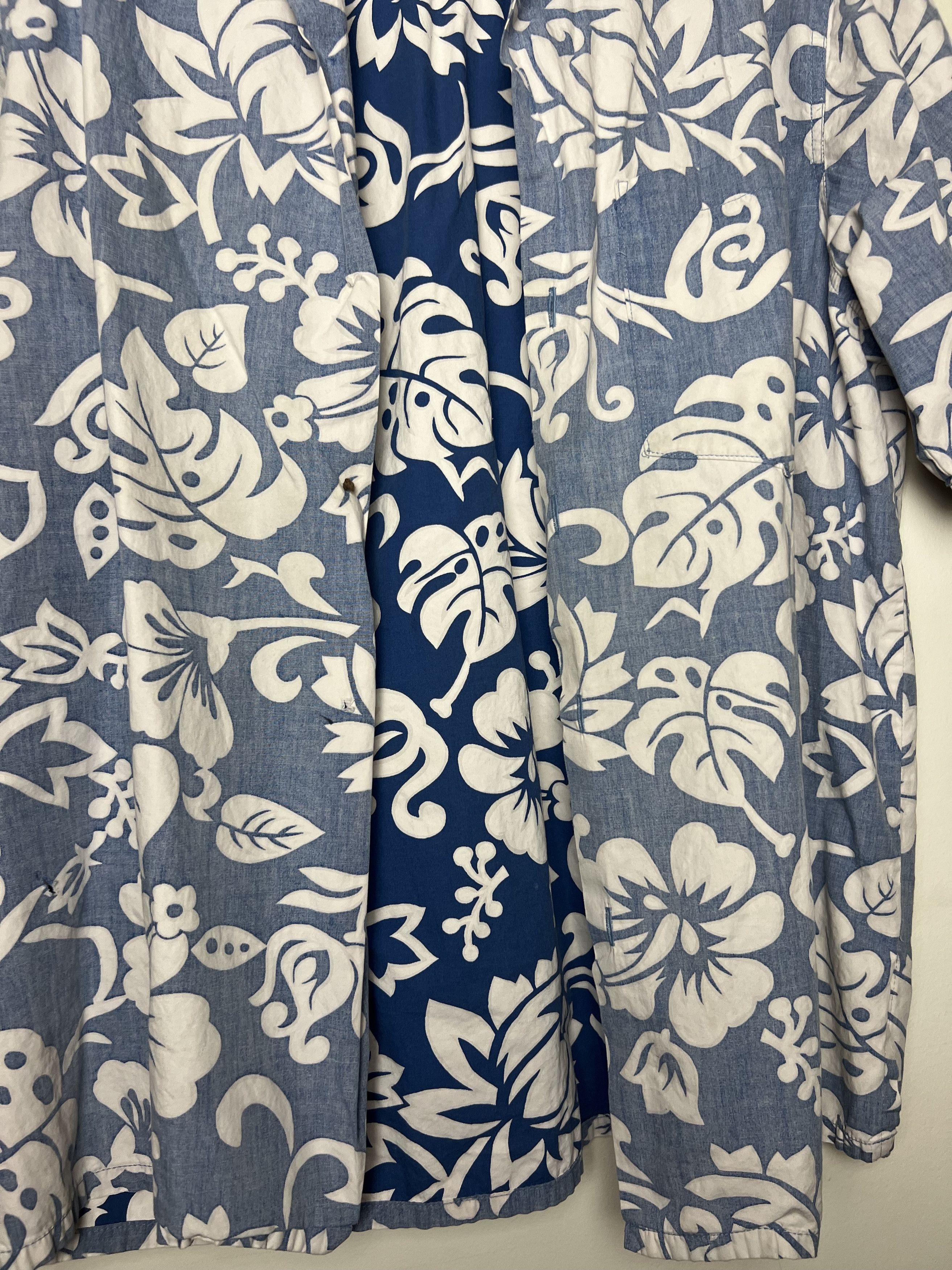 Vintage Vntg 80s Hawaiian Shirt: Barefoot in Paradise Aloha Print Size US L / EU 52-54 / 3 - 4 Thumbnail