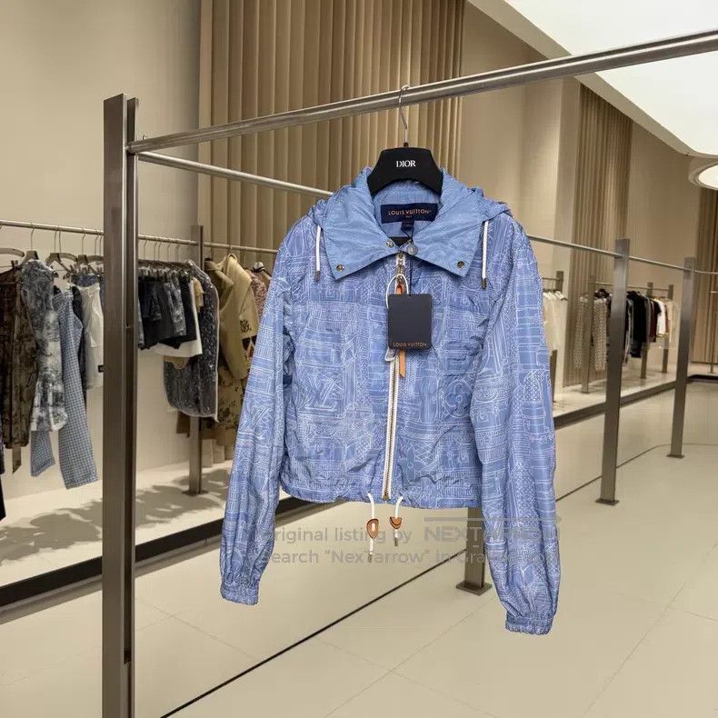 Louis Vuitton Louis Vuitton 25 Blue Flight Jacket Size XXS / US 00 / IT 34 - 1 Thumbnail
