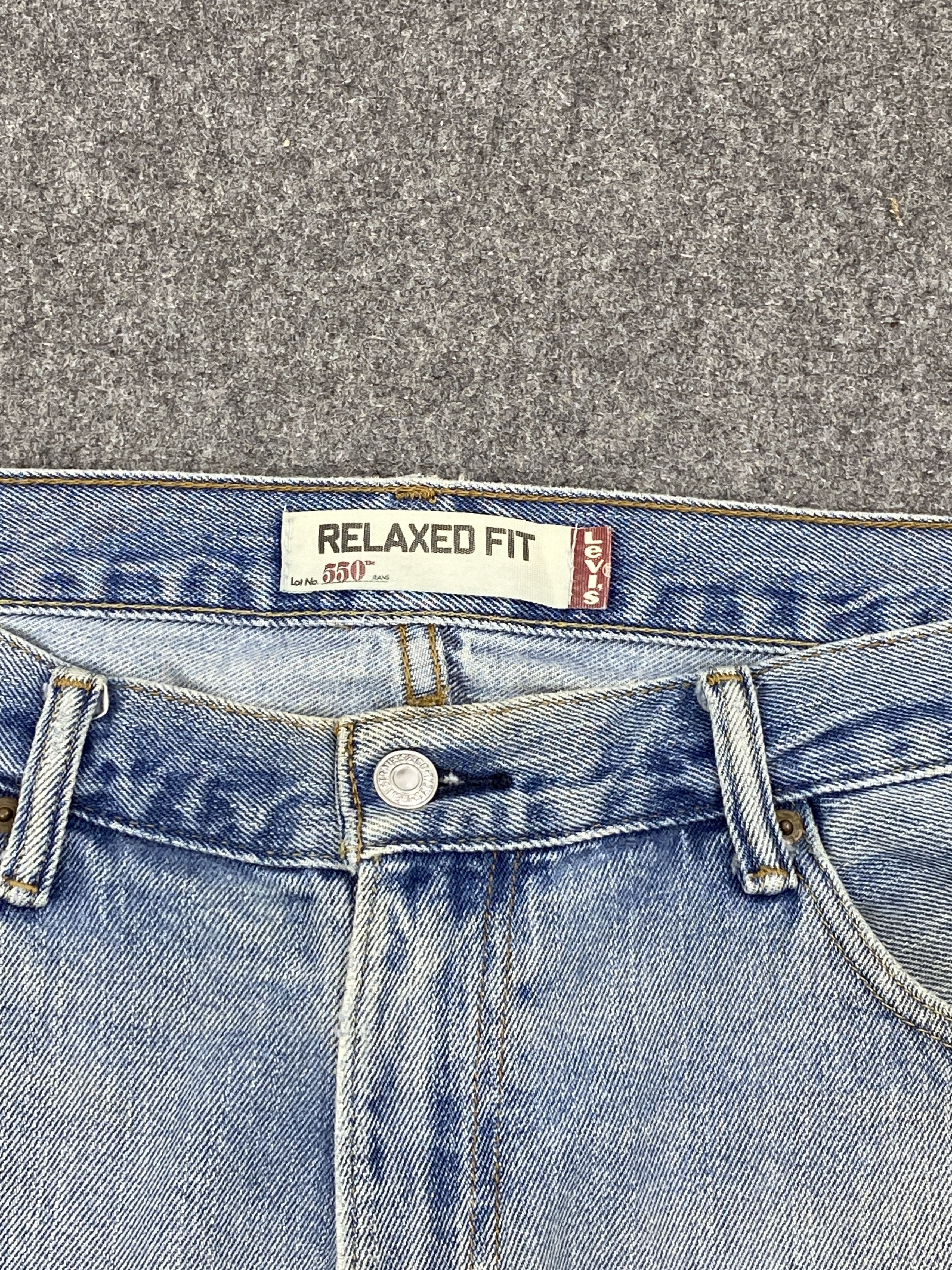 Levi's Light Washed Vintage Levis 550 Jeans DP2338 Size US 35 - 10 Thumbnail