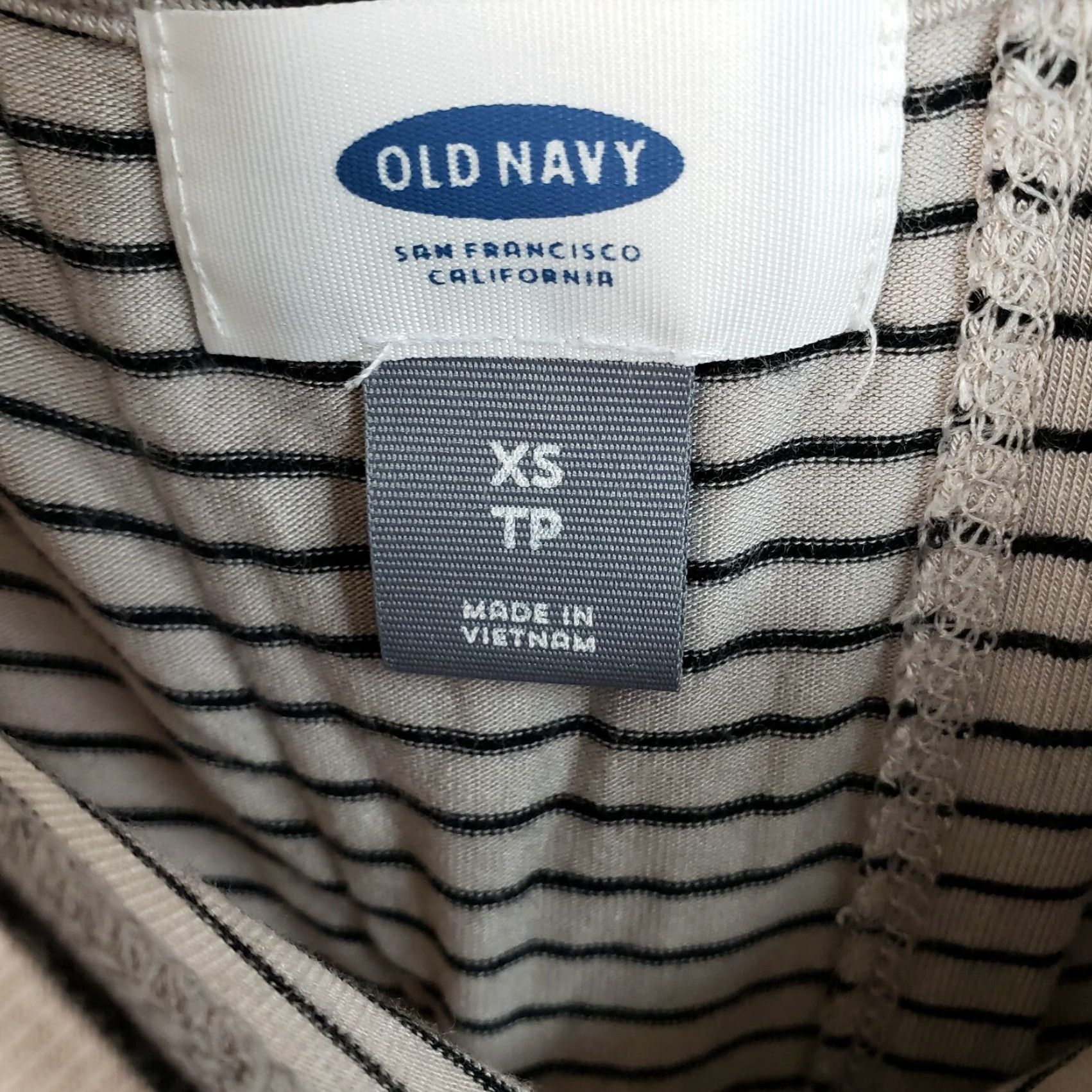 Old Navy VINTAGE Old Navy Womens Tank XS Gray Black Stripes Split Back Sleeveless Rayon Blend Size XS / US 0-2 / IT 36-38 - 5 Thumbnail
