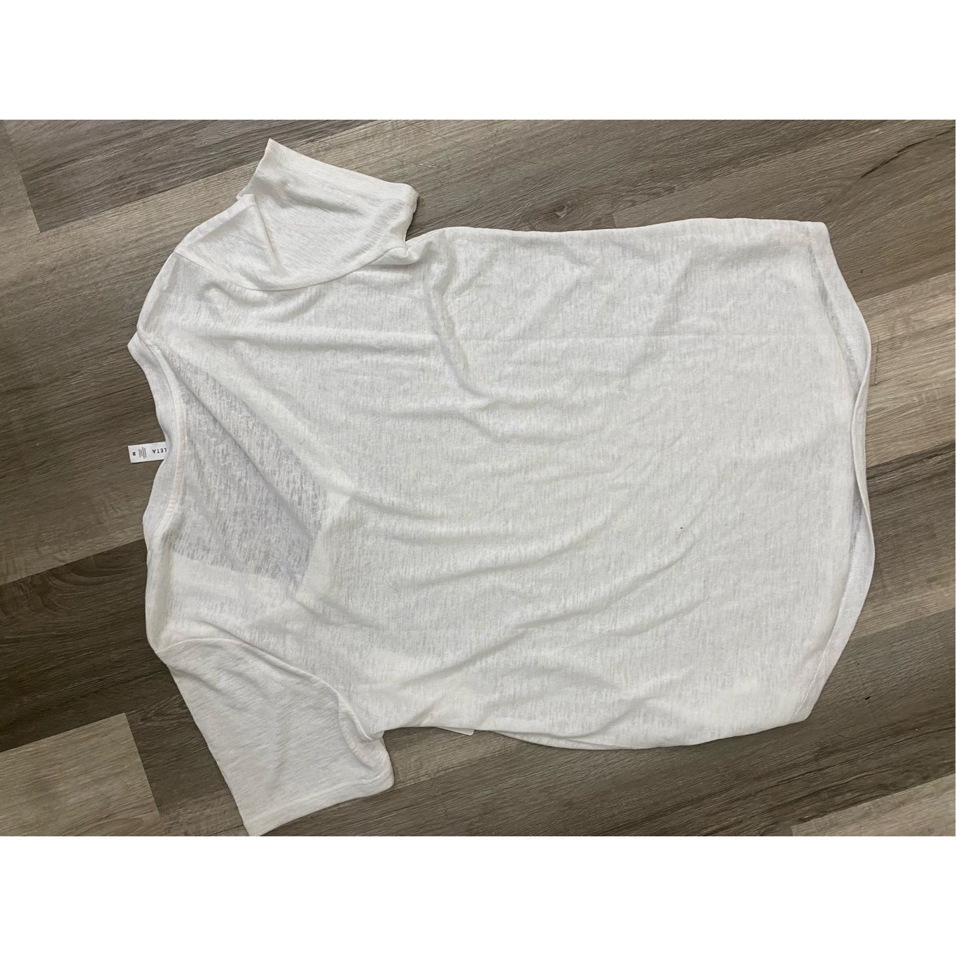 Athleta Athleta NWT BREEZY SCOOP V TEE in Bright White, Size Medium, Size M / US 6-8 / IT 42-44 - 8 Thumbnail