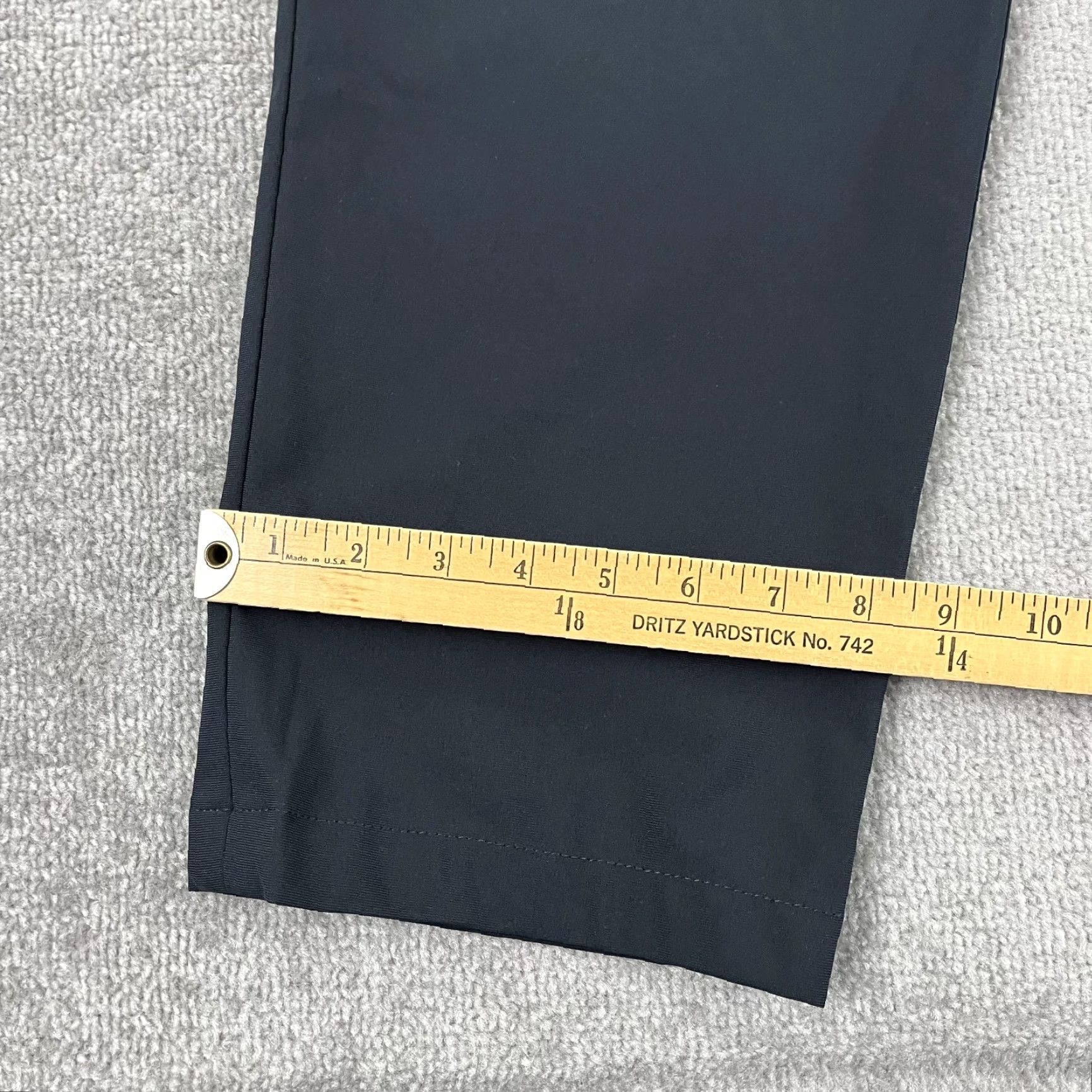 Lululemon Lululemon Mens ABC Pants 40 x 31 Classic Fit Navy Blue Performance Chino Travel Size US 40 / EU 56 - 7 Thumbnail