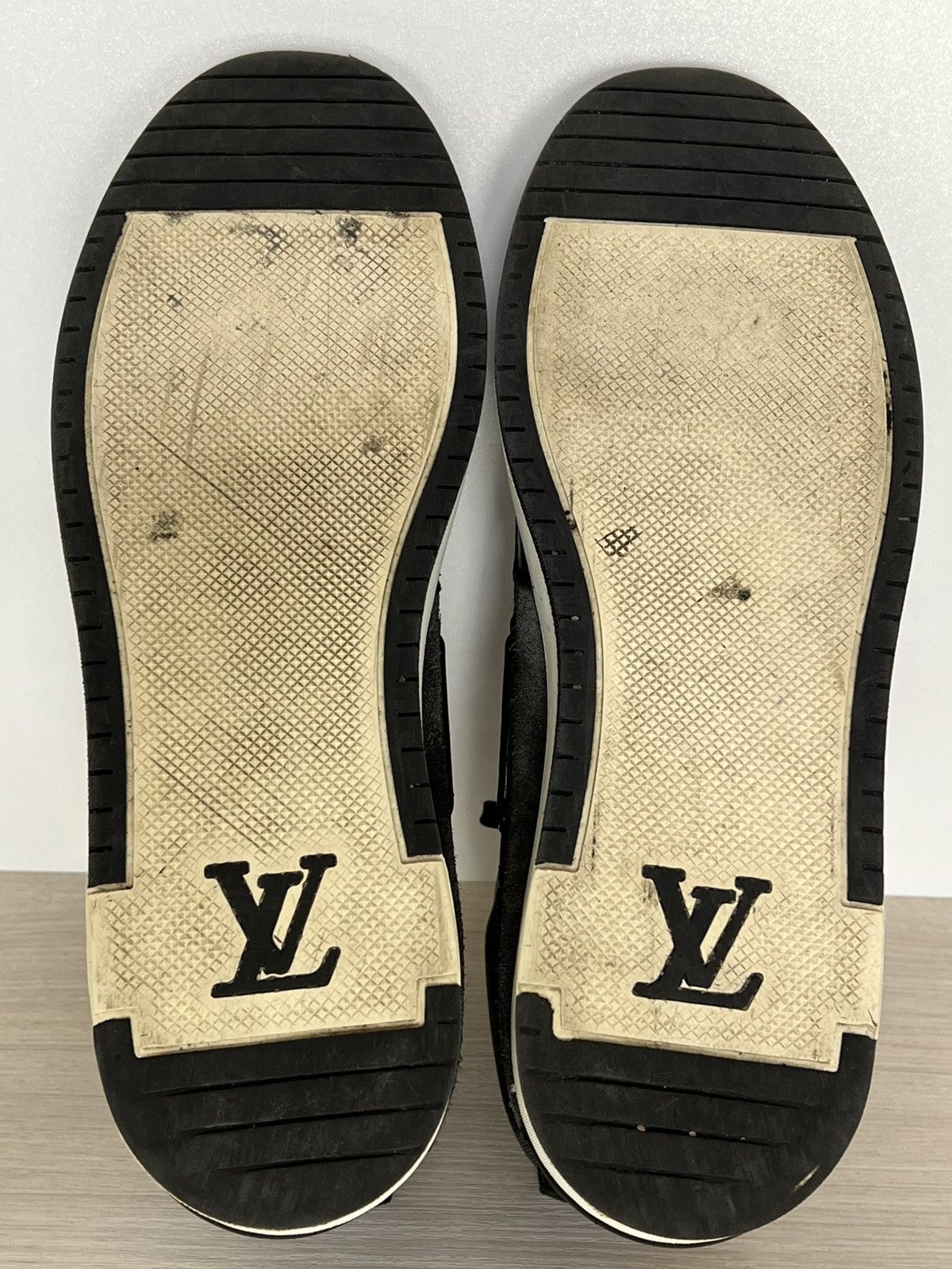 Louis Vuitton Louis Vuitton Damier Graphite Leather Mid-Top Sneaker Size US 10 / EU 43 - 11 Thumbnail