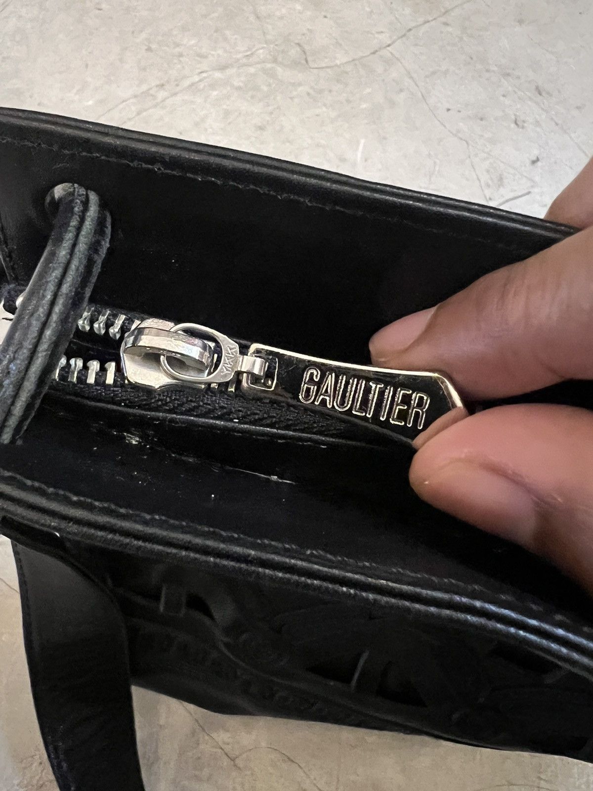Jean Paul Gaultier 2000s Jean Paul Gaultier Native Leather Slingbag Size ONE SIZE - 5 Thumbnail