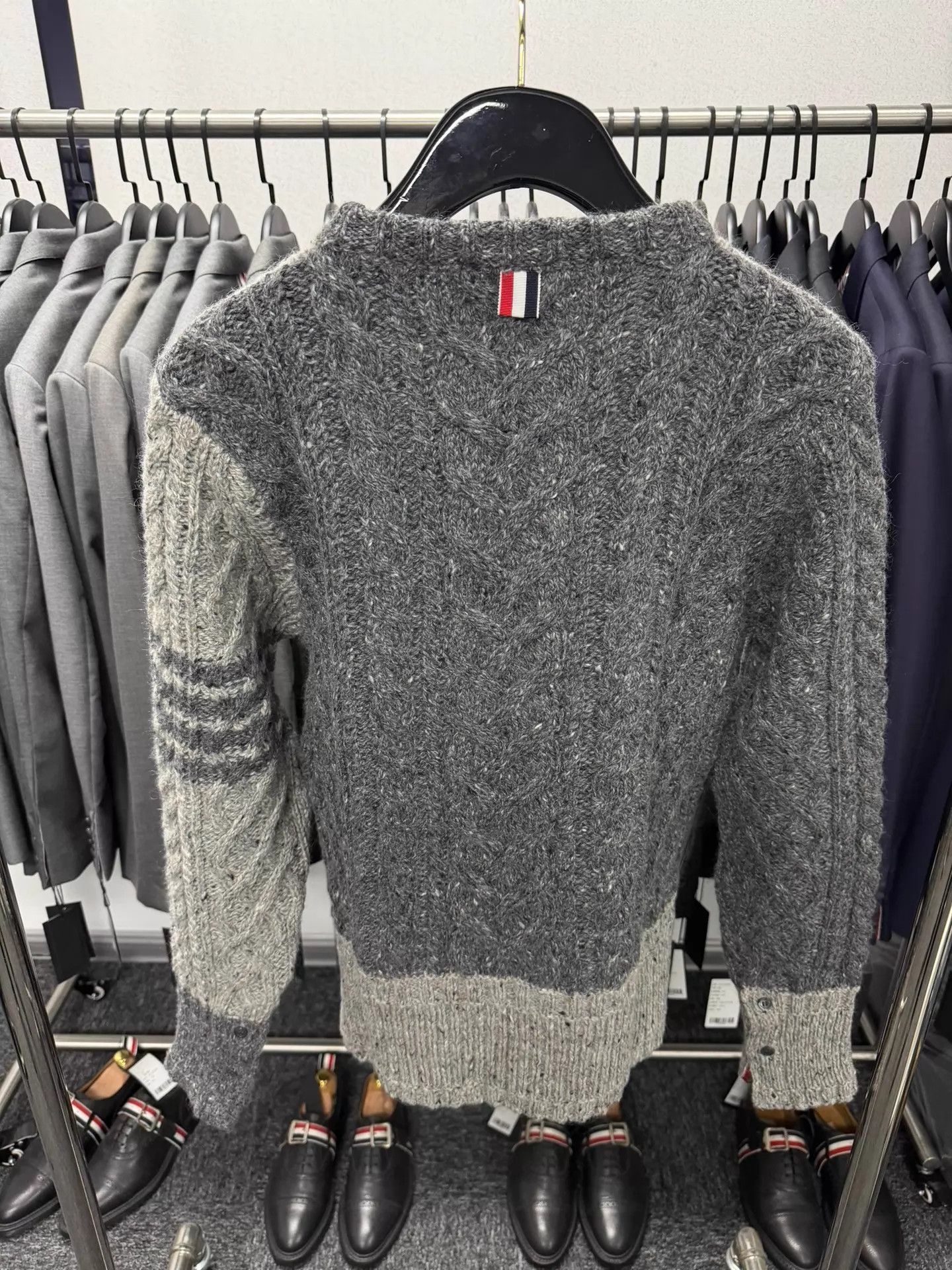 Thom Browne Thom Browne 4-Bar Colorblock Crewneck Sweater Size 2 Size US M / EU 48-50 / 2 - 2 Thumbnail