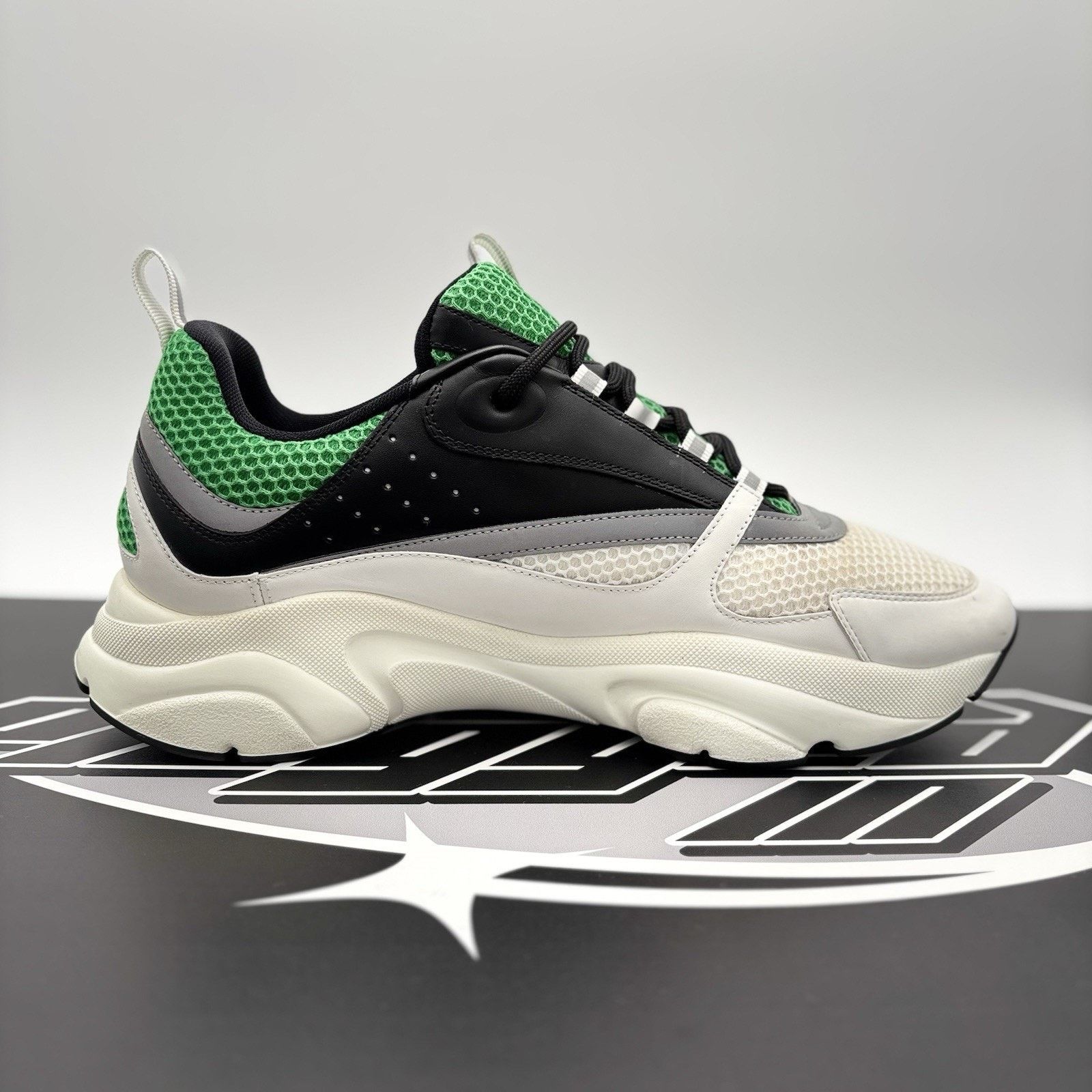 Dior Dior B22 Sneaker ' Green, White ' | SUPER CLEAN! Size US 13 / EU 46 - 13 Thumbnail
